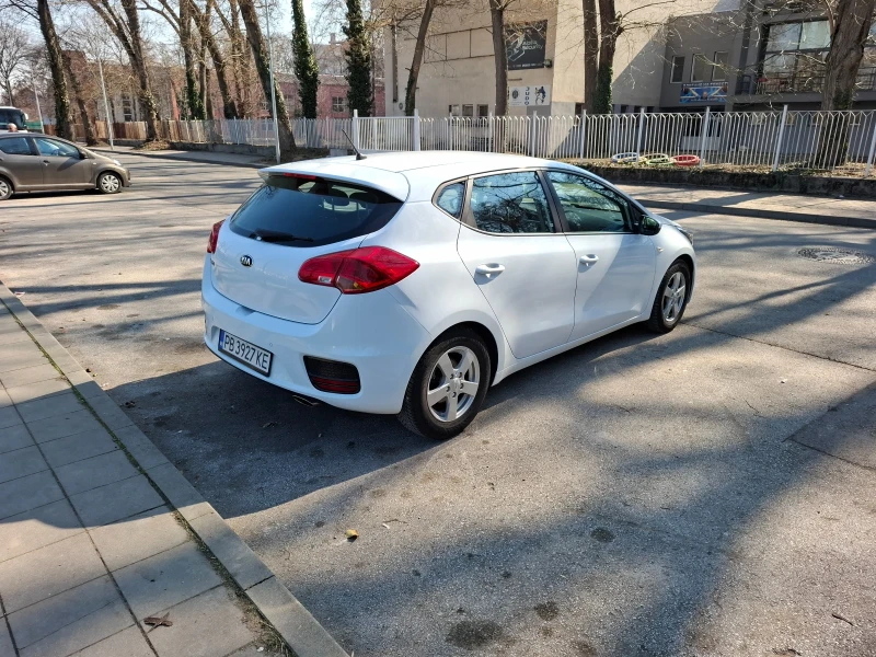 Kia Ceed 1.4 , снимка 4 - Автомобили и джипове - 49456685