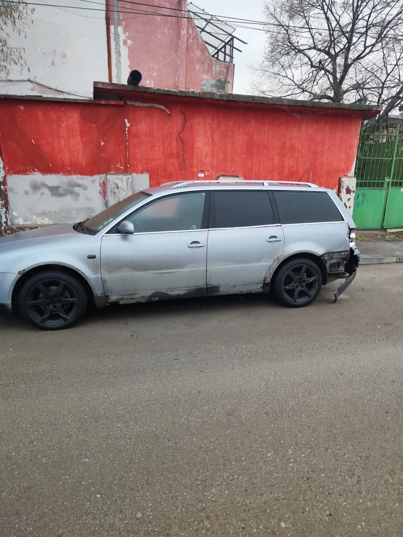 VW Passat, снимка 7 - Автомобили и джипове - 49512490