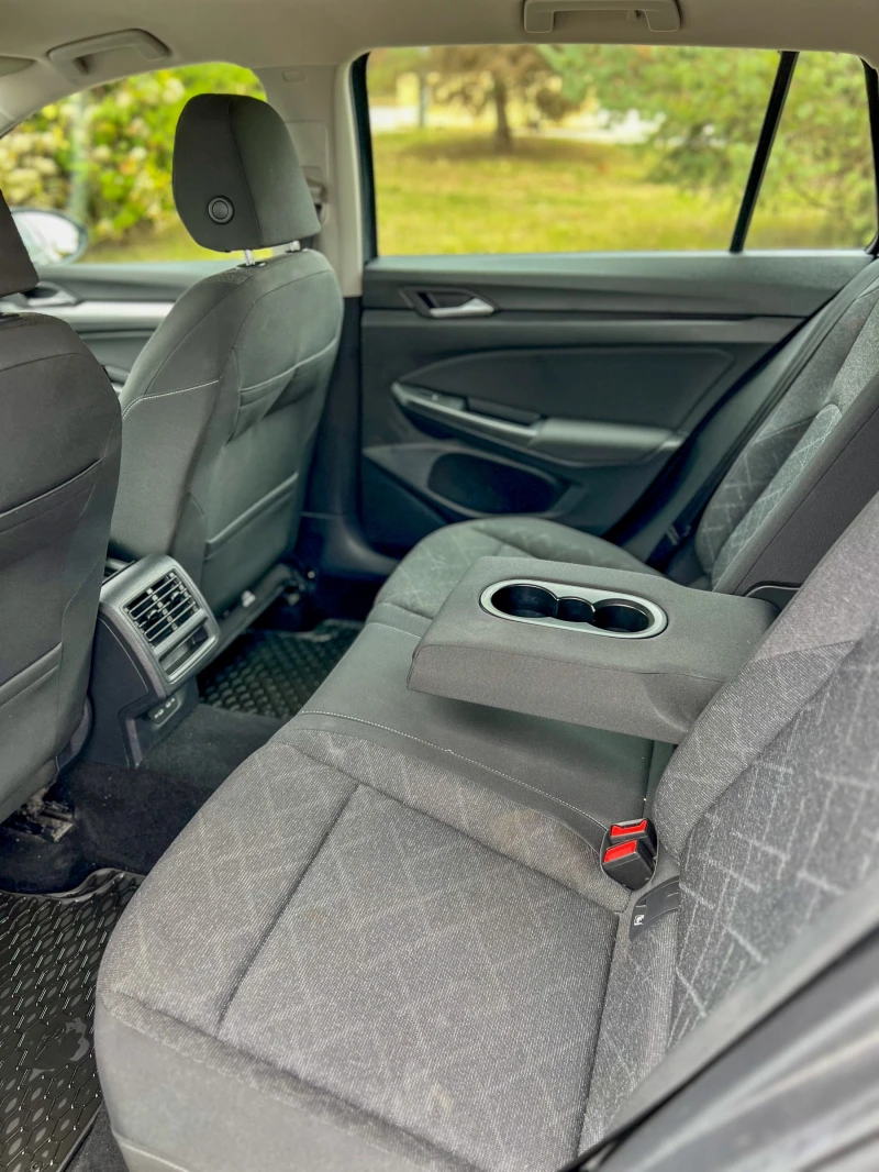 VW Golf  1.5 eTSI / VARIANT 8 LIFE/ В ГАРАНЦИЯ / DSG / , снимка 11 - Автомобили и джипове - 52598115