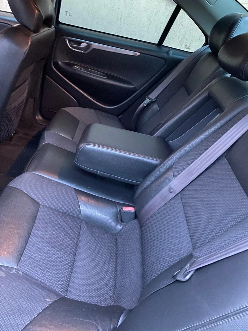 Volvo S60, снимка 7 - Автомобили и джипове - 52447315