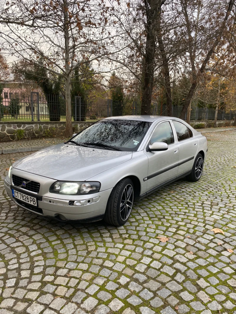 Volvo S60, снимка 2 - Автомобили и джипове - 52447315