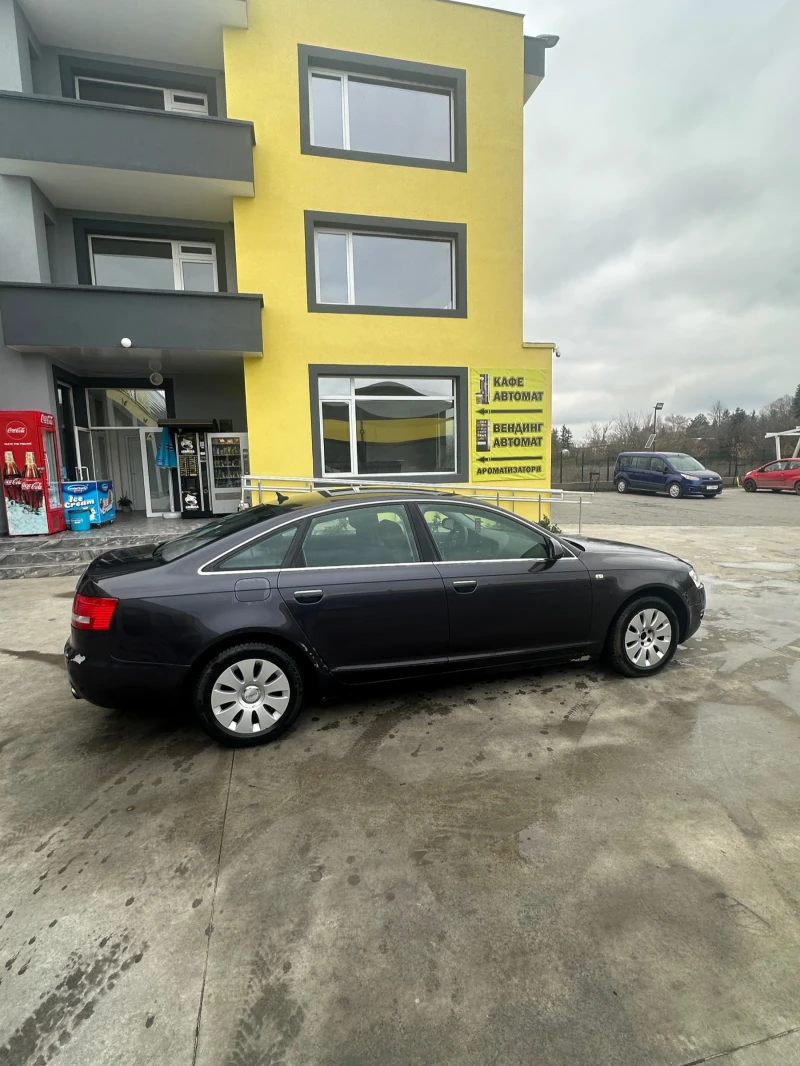 Audi A6 2.4 бензин, снимка 4 - Автомобили и джипове - 52711940