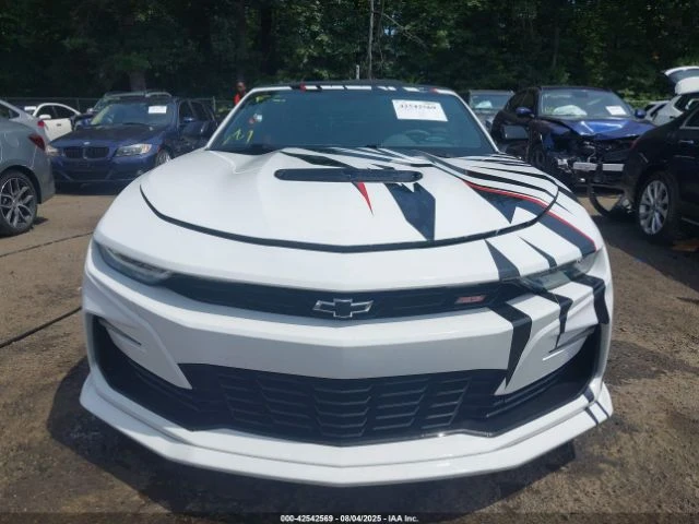 Chevrolet Camaro 1SS* 6.2 V8* CARFAX* ФИКСИРАНА ЦЕНА, снимка 2 - Автомобили и джипове - 53989340