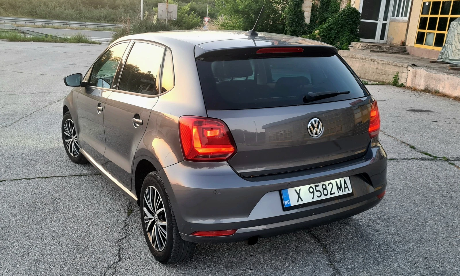 VW Polo ALLSTAR 1.4TDI 90k.c - изображение 7