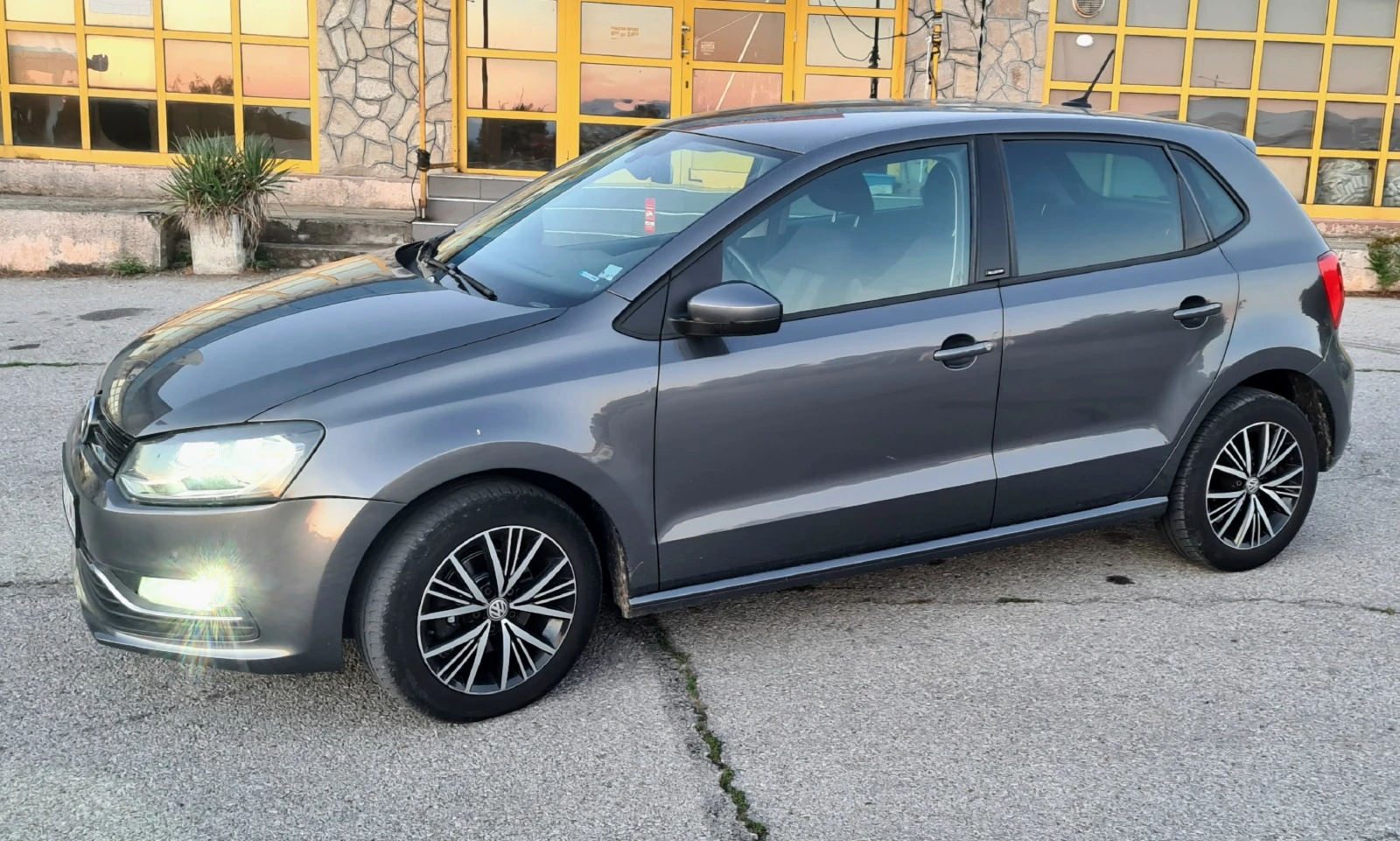 VW Polo ALLSTAR 1.4TDI 90k.c - изображение 10