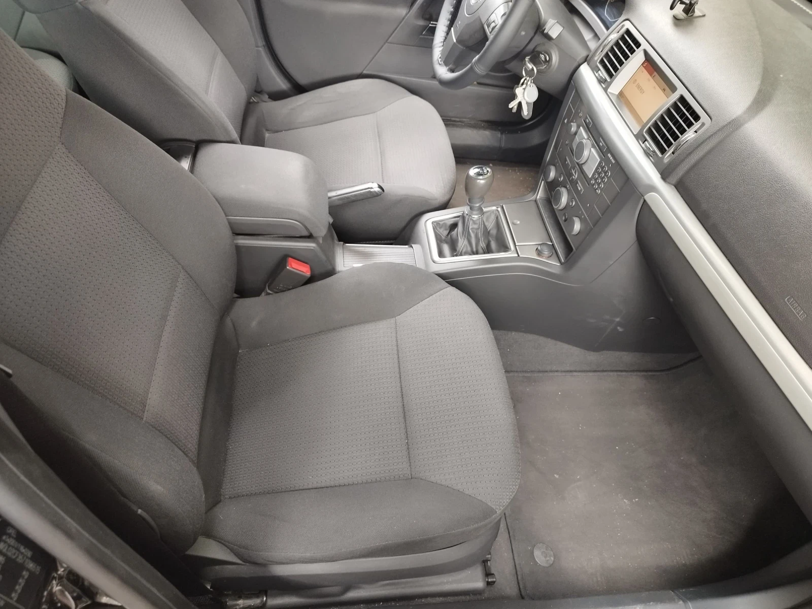 Opel Vectra 2.2 direct 155 - изображение 10