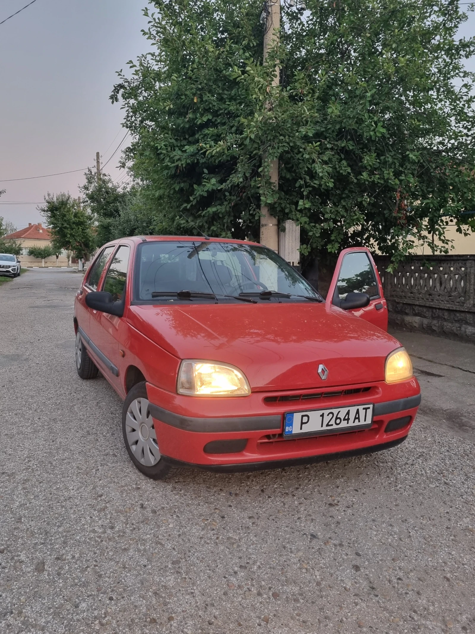 Renault Clio  - изображение 7