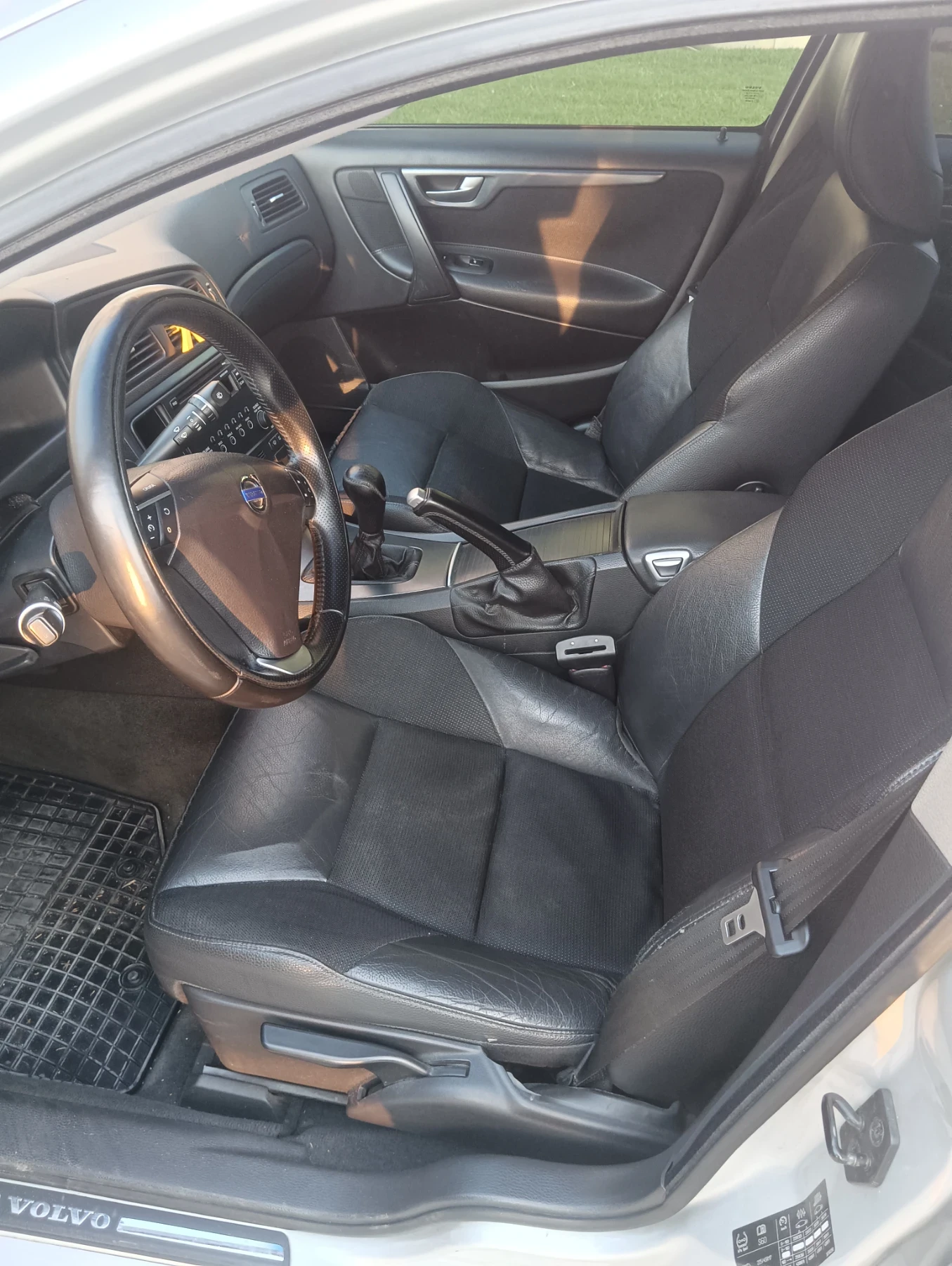 Volvo S60 D5 - изображение 10