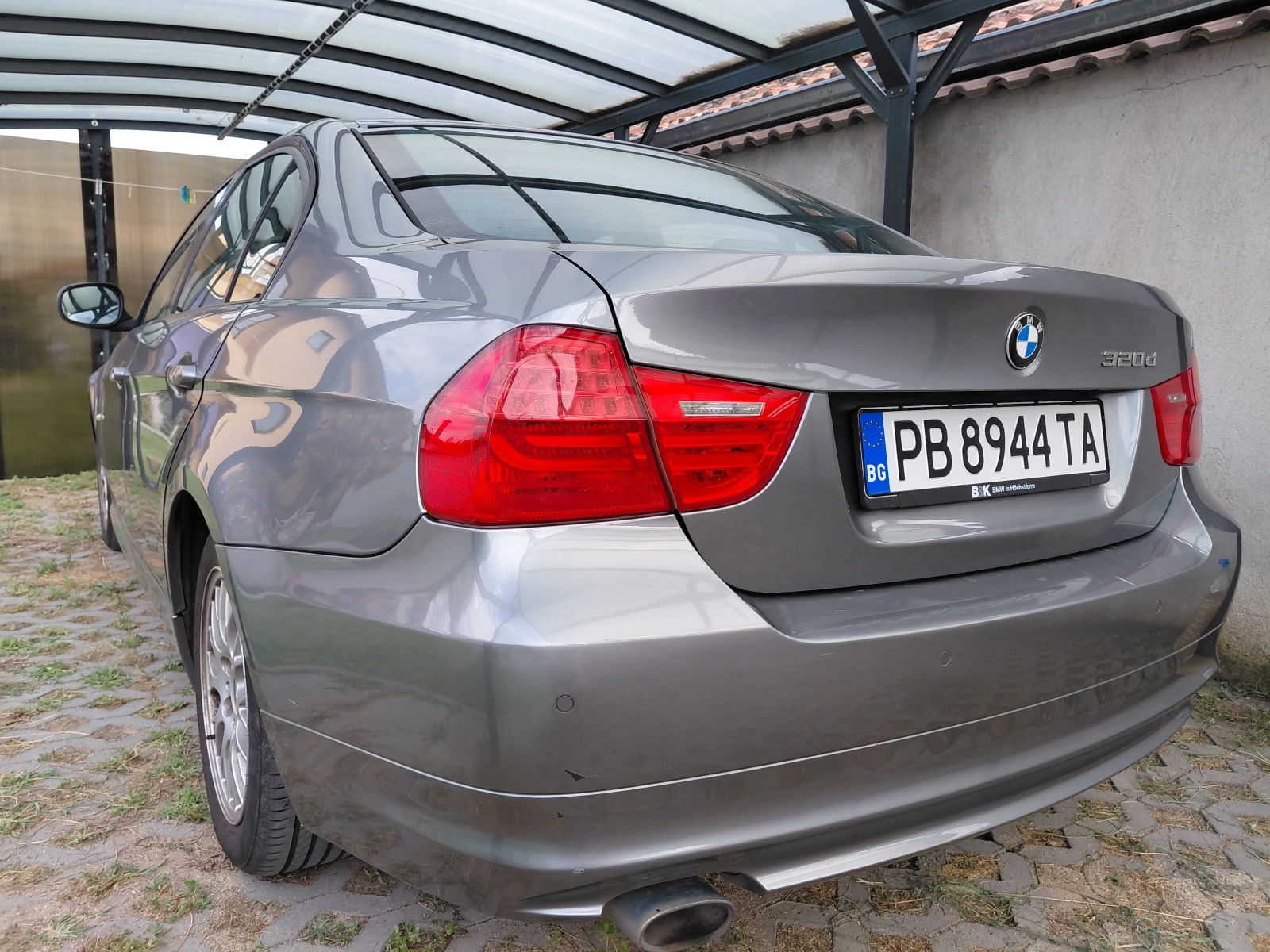 BMW 320  - изображение 6