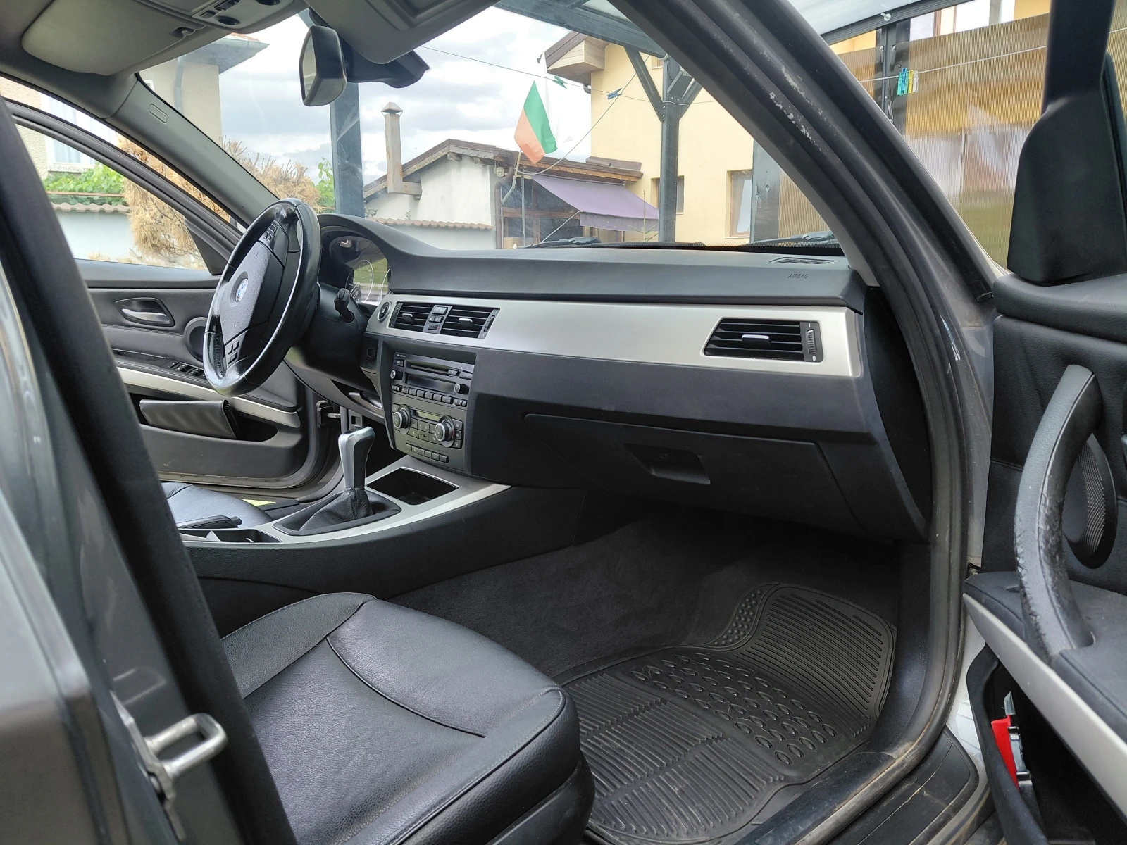 BMW 320  - изображение 2