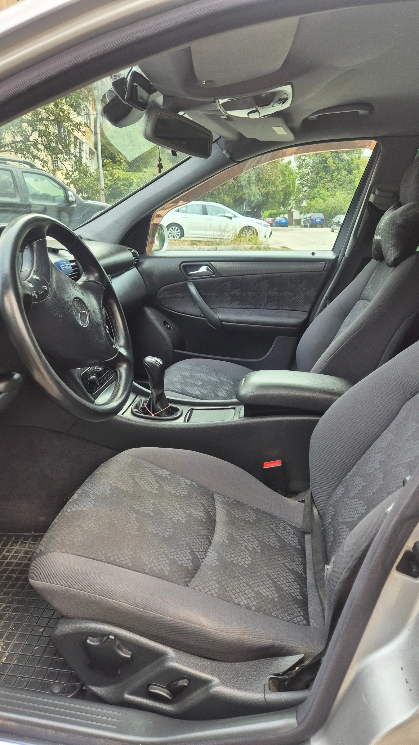 Mercedes-Benz C 220 CDI - изображение 10