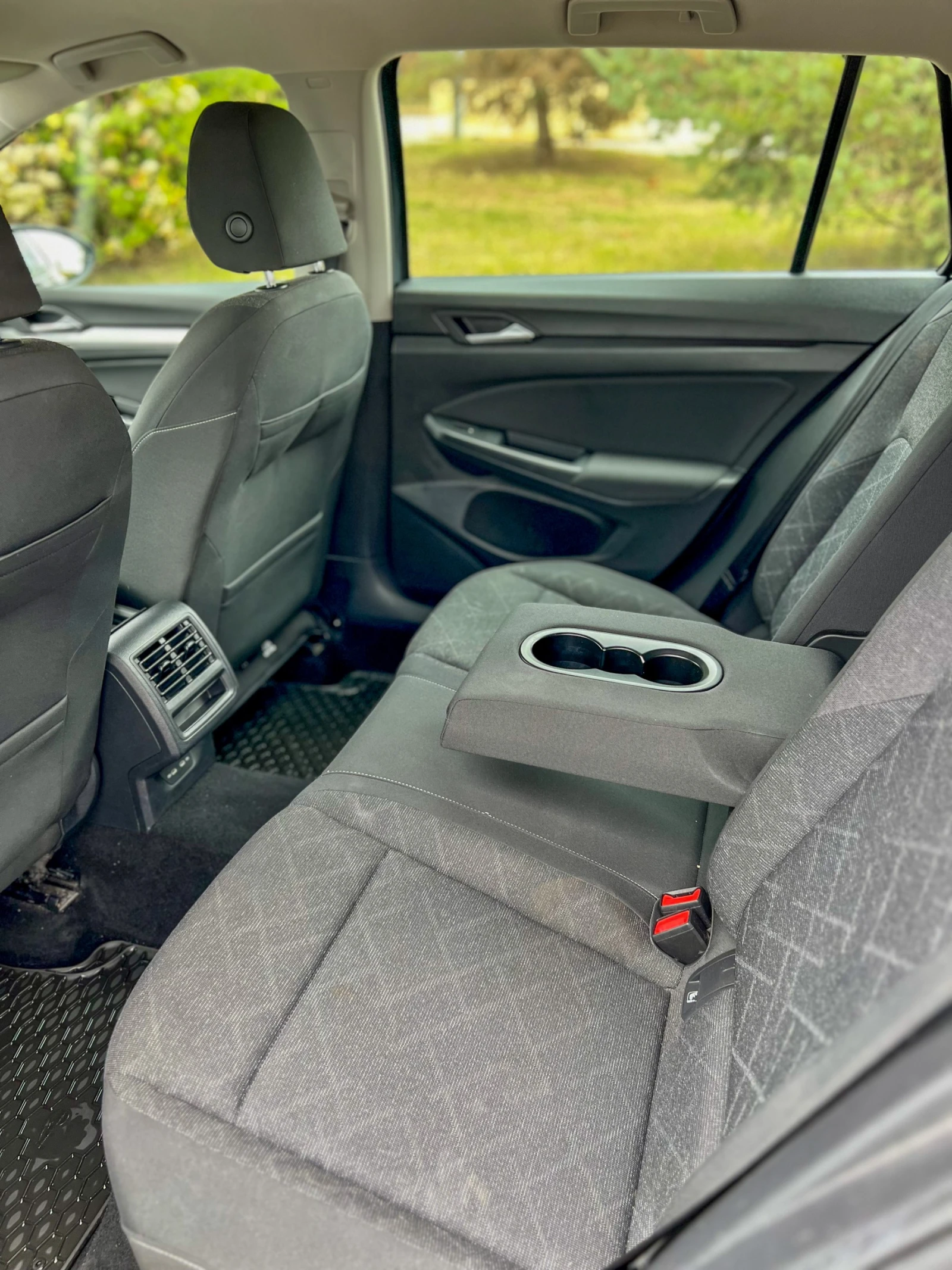 VW Golf  1.5 eTSI / VARIANT 8 LIFE/ � �������� / DSG /  | Mobile.bg � ����������� 11