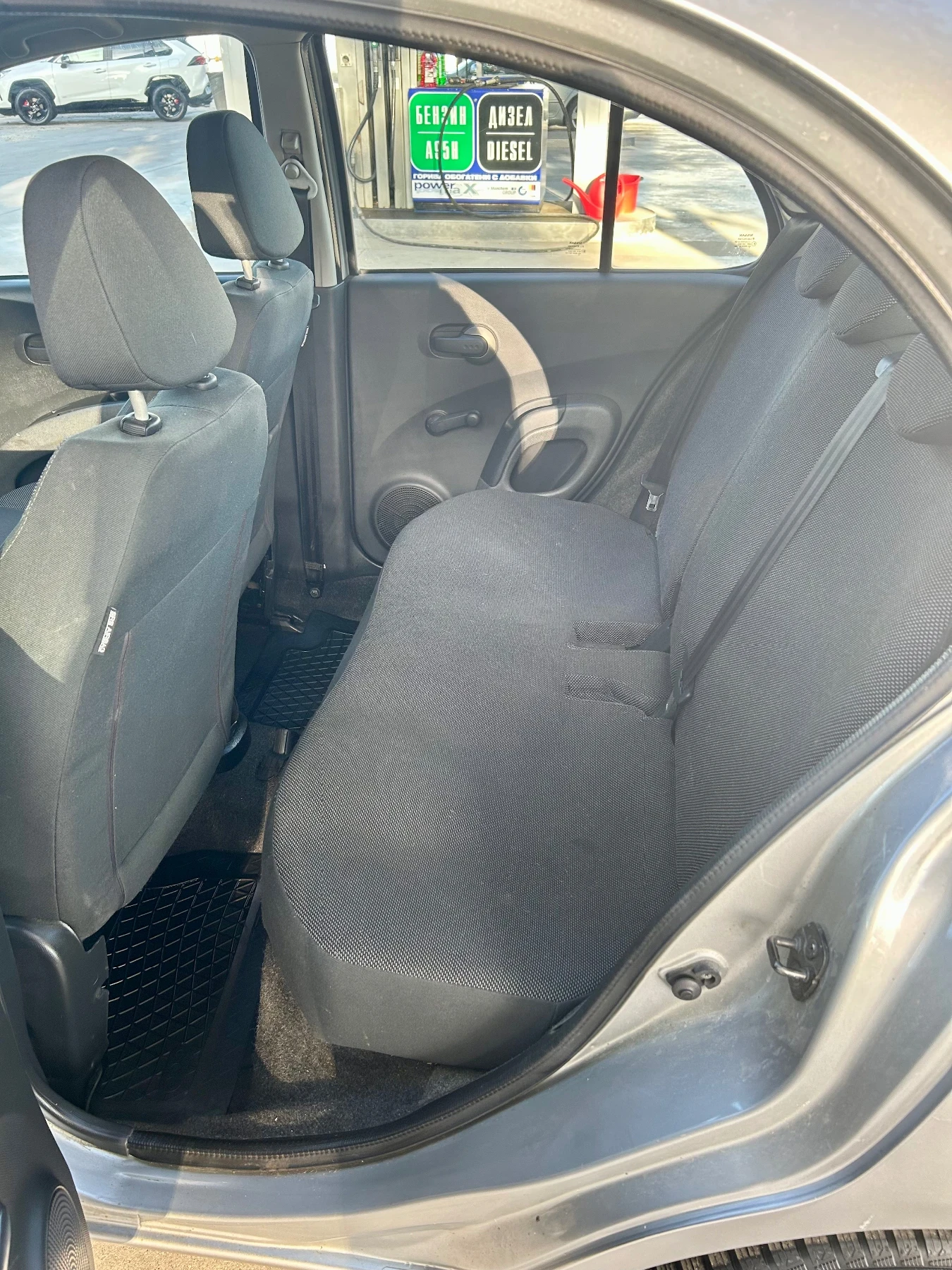 Nissan Micra 1.5 Дизел - изображение 9