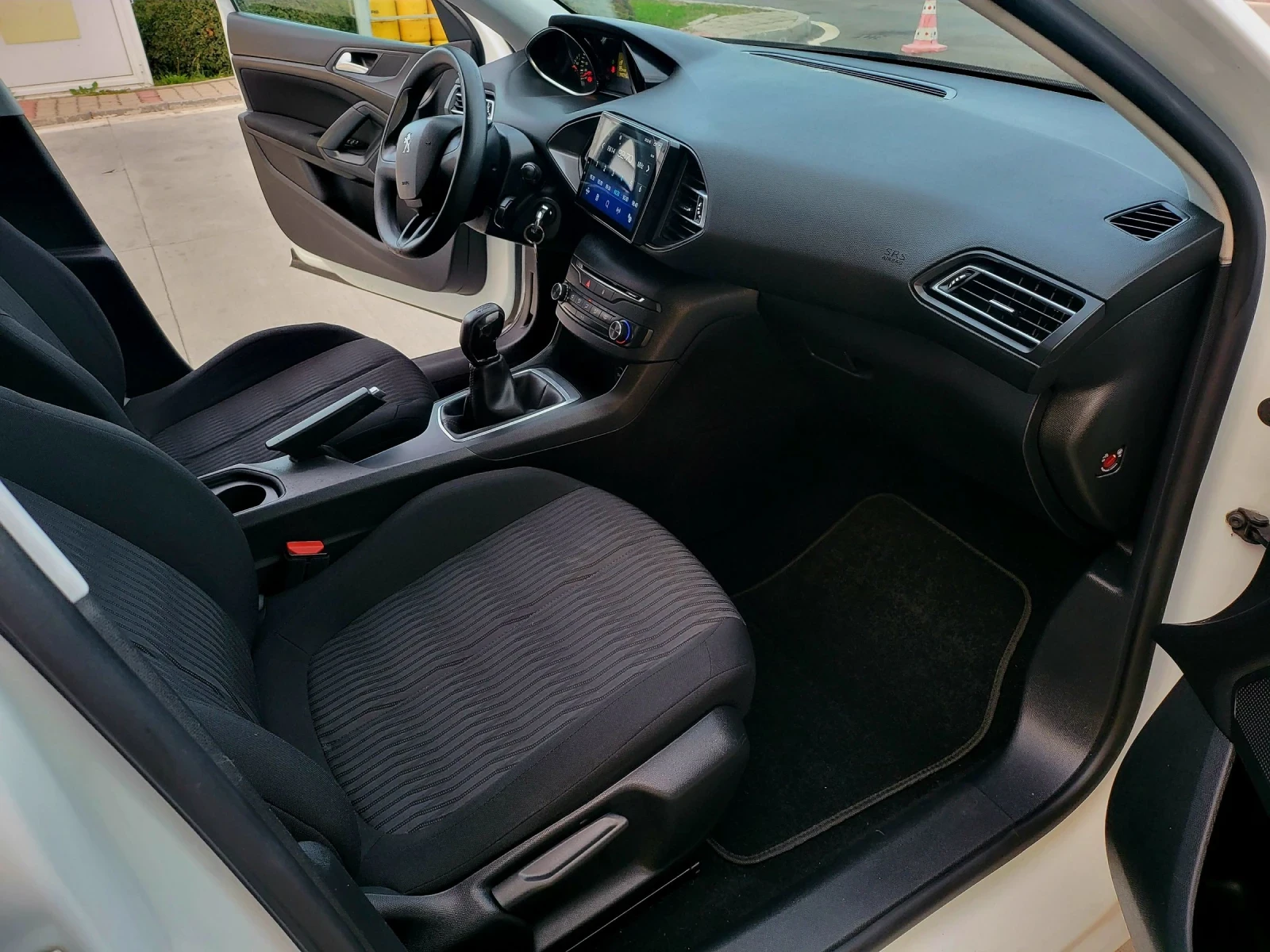 Peugeot 308 1, 6 HDI | Mobile.bg   9