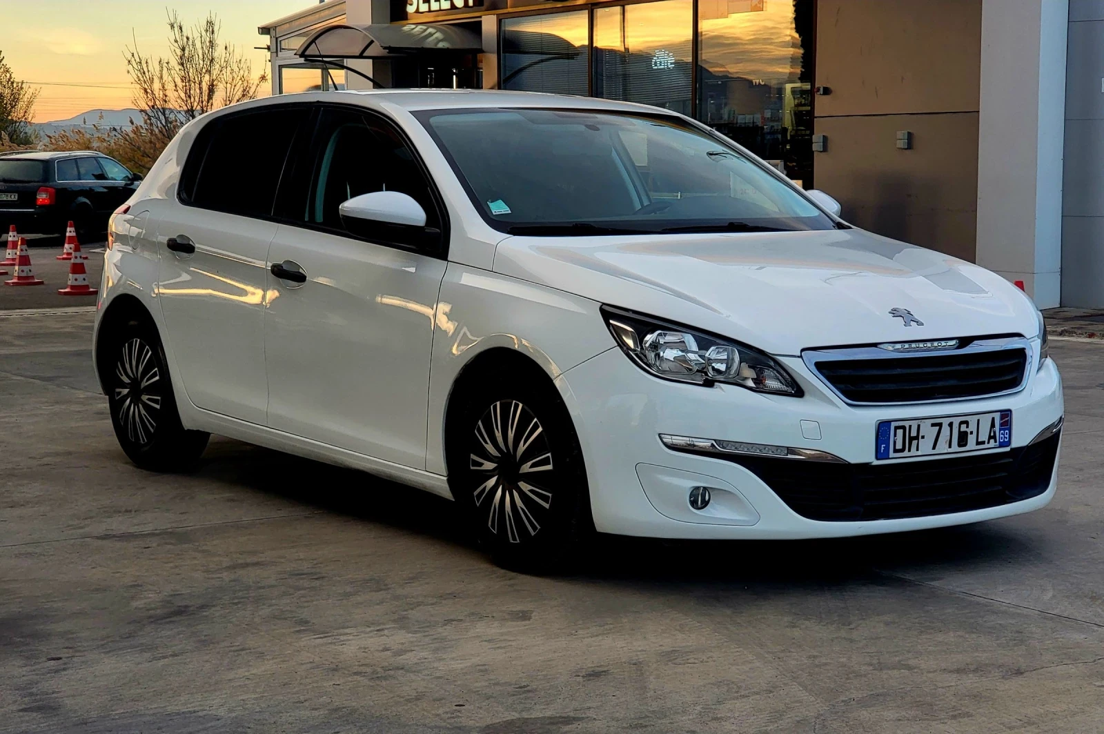 Peugeot 308 1, 6 HDI | Mobile.bg   4