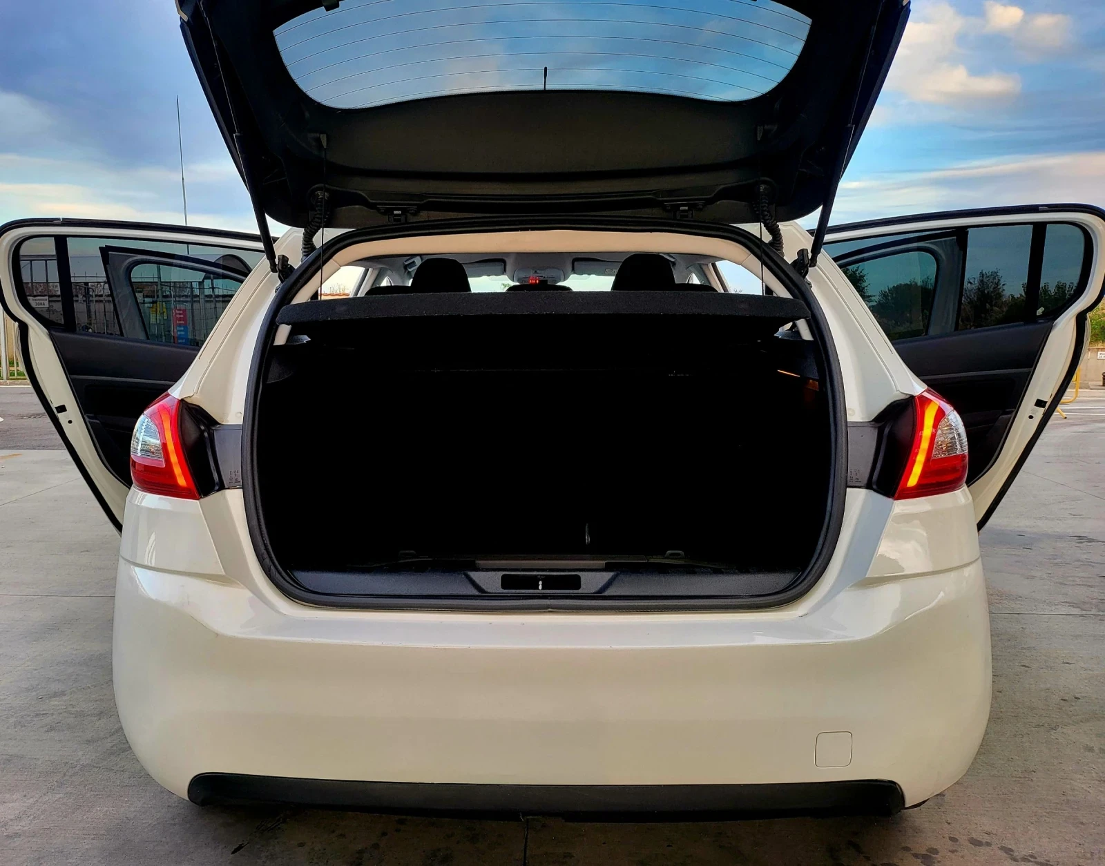 Peugeot 308 1, 6 HDI | Mobile.bg   12