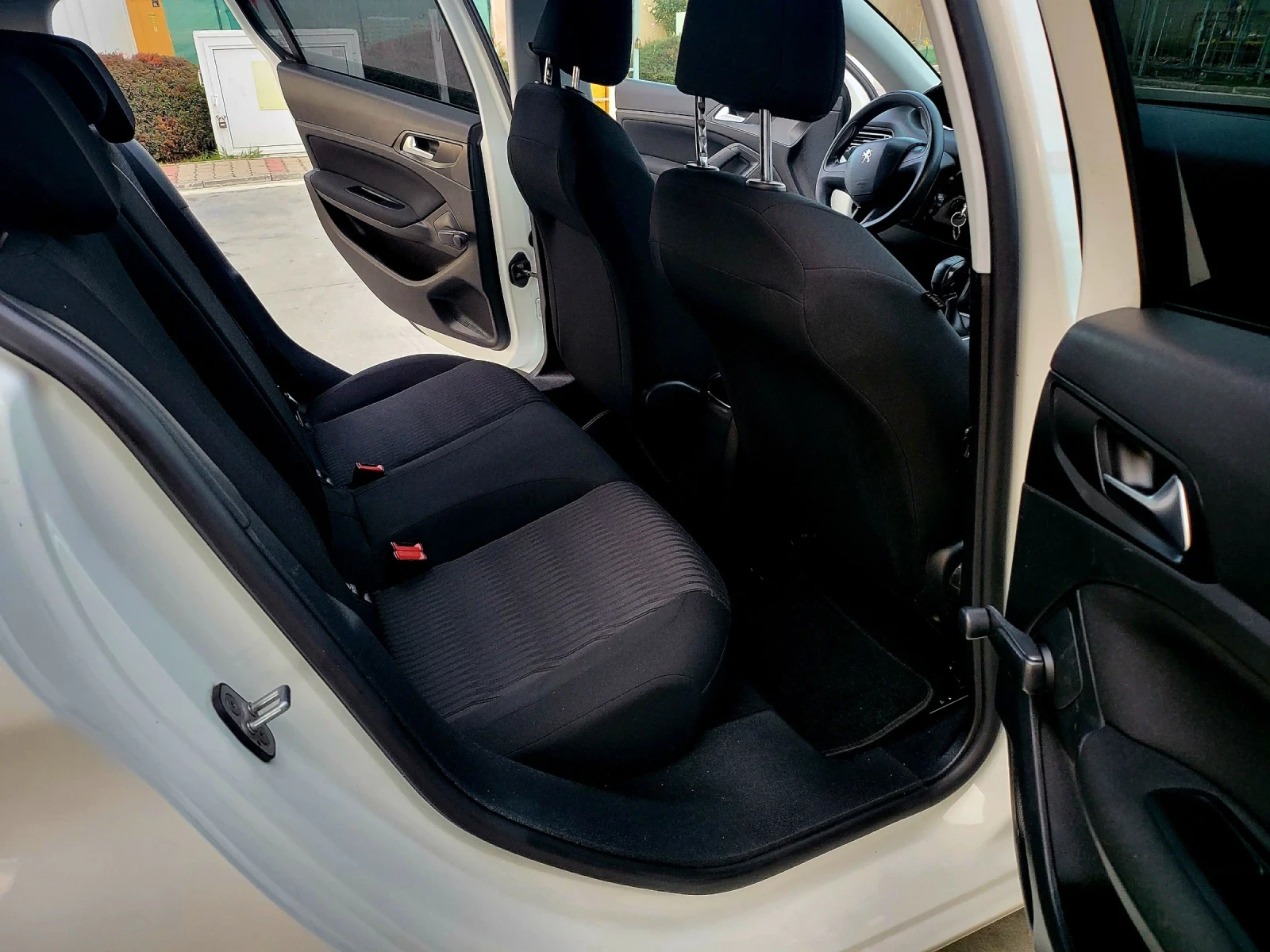 Peugeot 308 1, 6 HDI | Mobile.bg   11