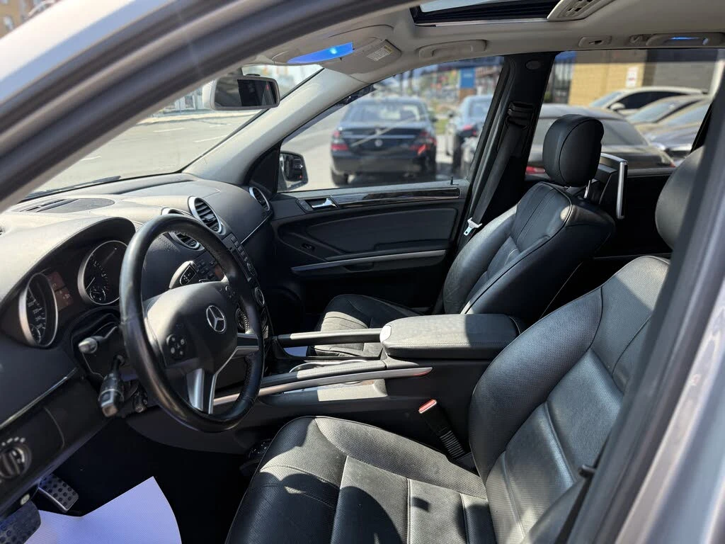 Mercedes-Benz ML 550 * АВТО КРЕДИТ* ЦЕНА ДО БГ * СЕРВИЗНА ИСТОРИЯ *  - изображение 6