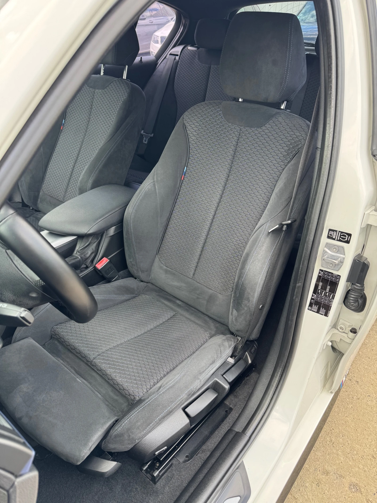 BMW 118 M-Pack 8ZF NAVI ������� ��������� ���-��������� | Mobile.bg � ����������� 10