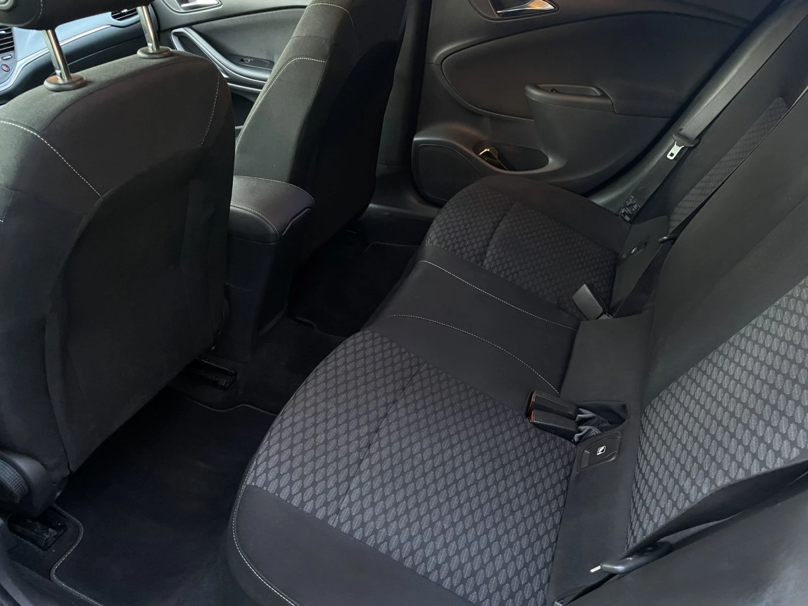 Opel Astra 1.4 Turbo 150hp | Mobile.bg � ����������� 14