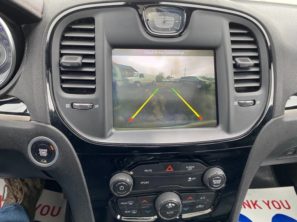 Chrysler 300c ЗАДНО * * CARFAX * * АВТО КРЕДИТ * *  - изображение 8