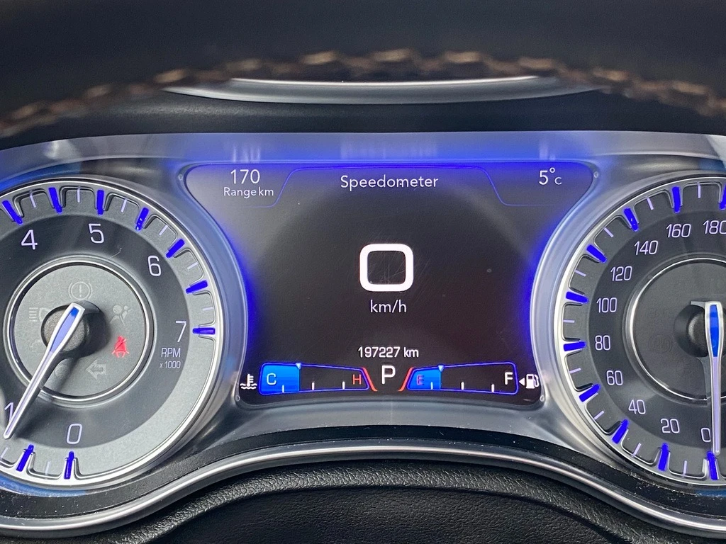 Chrysler 300c ЗАДНО * * CARFAX * * АВТО КРЕДИТ * *  - изображение 6