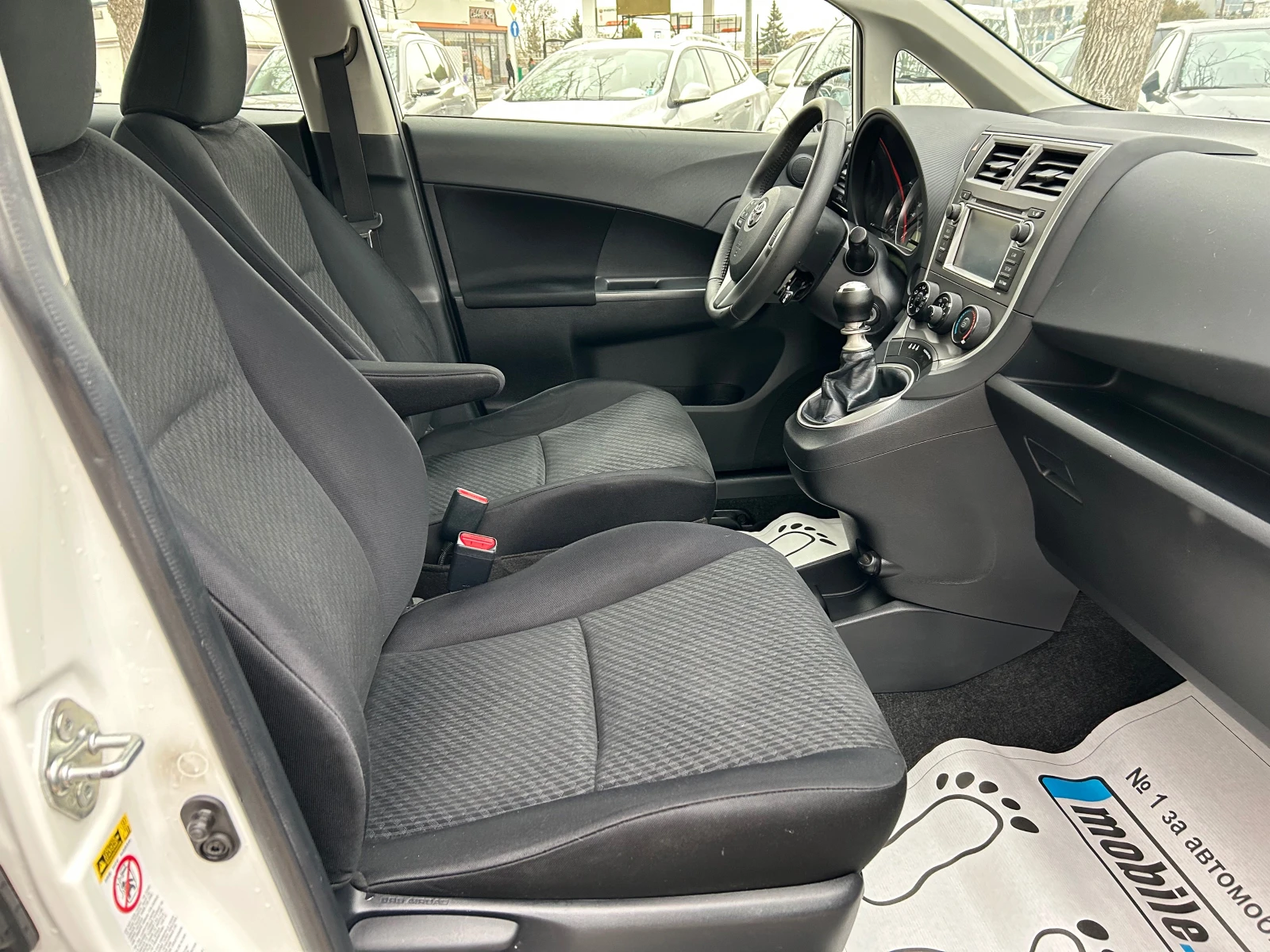 Toyota Verso S 1.3 VVT-I NAVI CAMERA 100134 KM!!! | Mobile.bg � ����������� 15