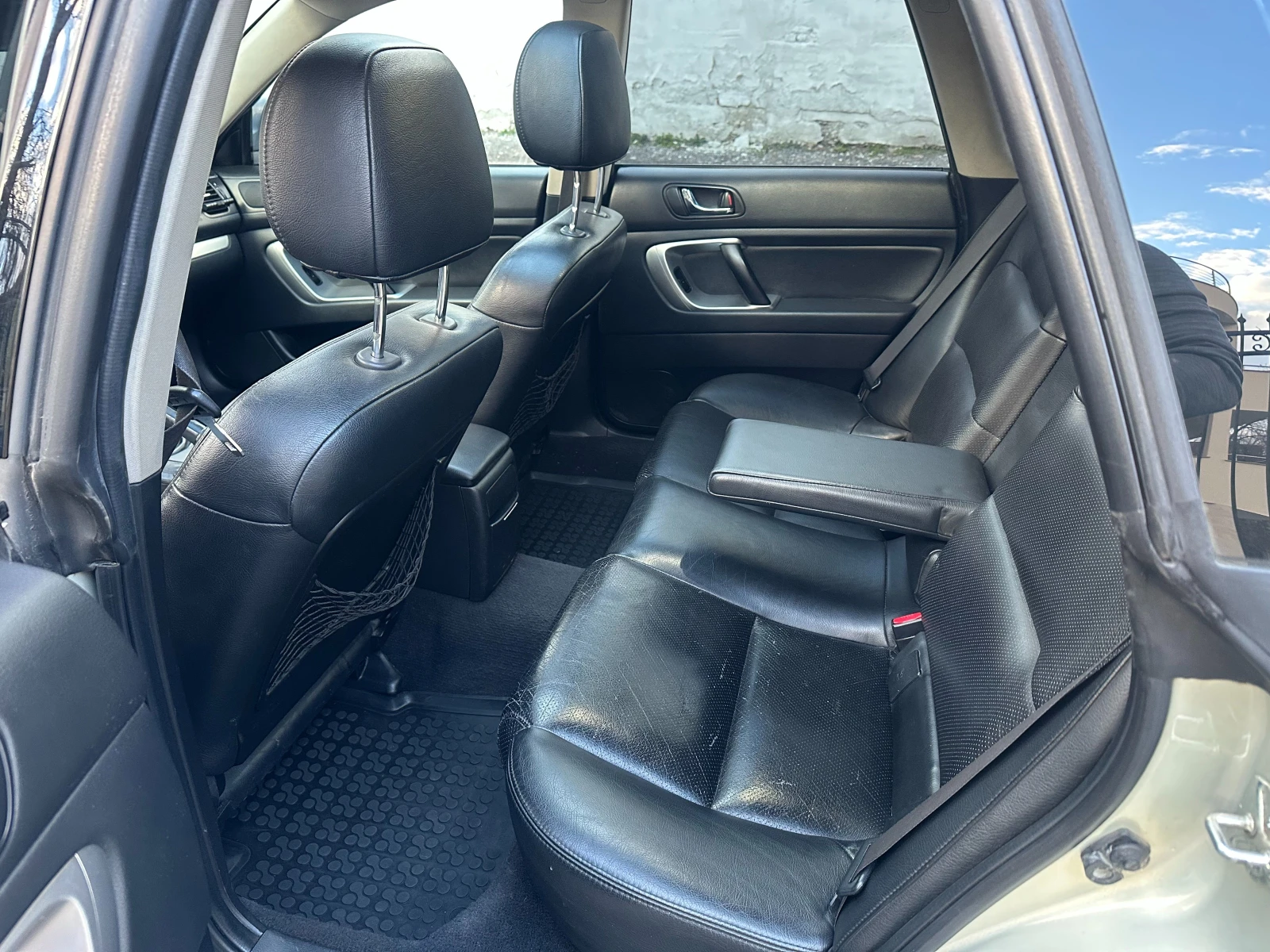 Subaru Outback 2.5i BRC ГАЗ с ПРОБЛЕМ, снимка 11 - Автомобили и джипове - 53731085