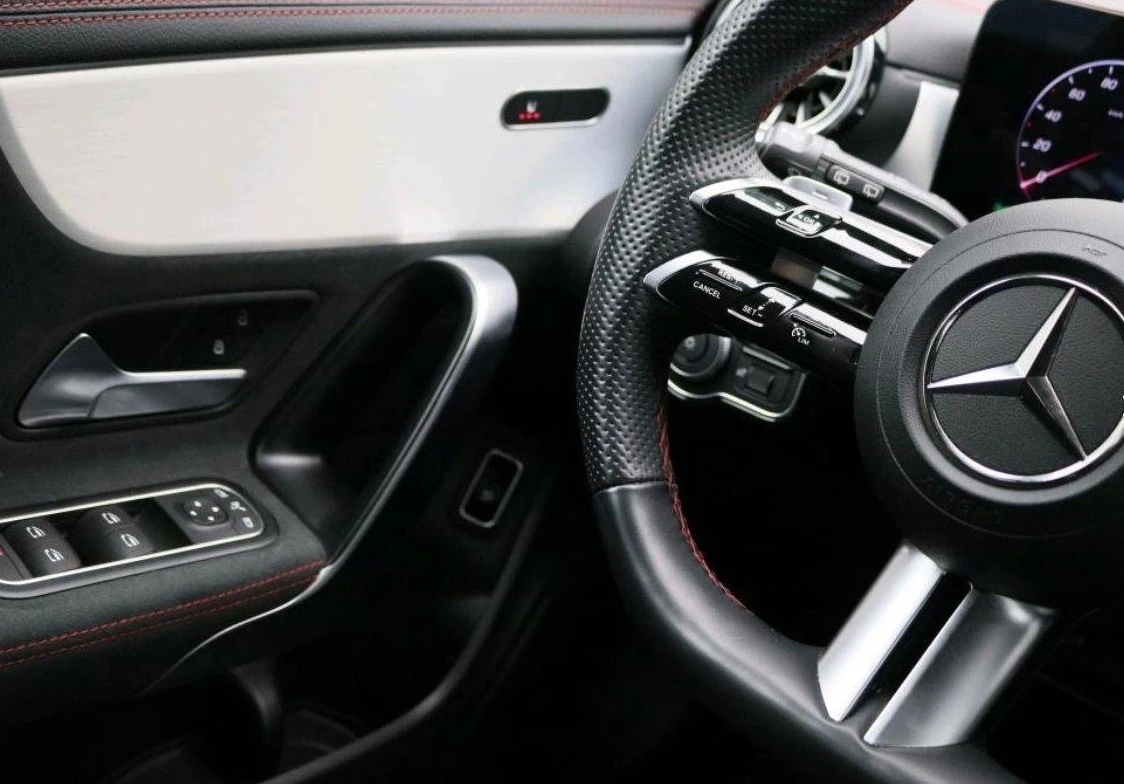 Mercedes-Benz CLA 200 AMG-Line - изображение 5