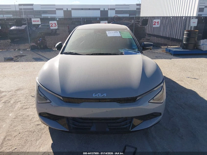 Kia EV6 Wind, снимка 12 - Автомобили и джипове - 53806253