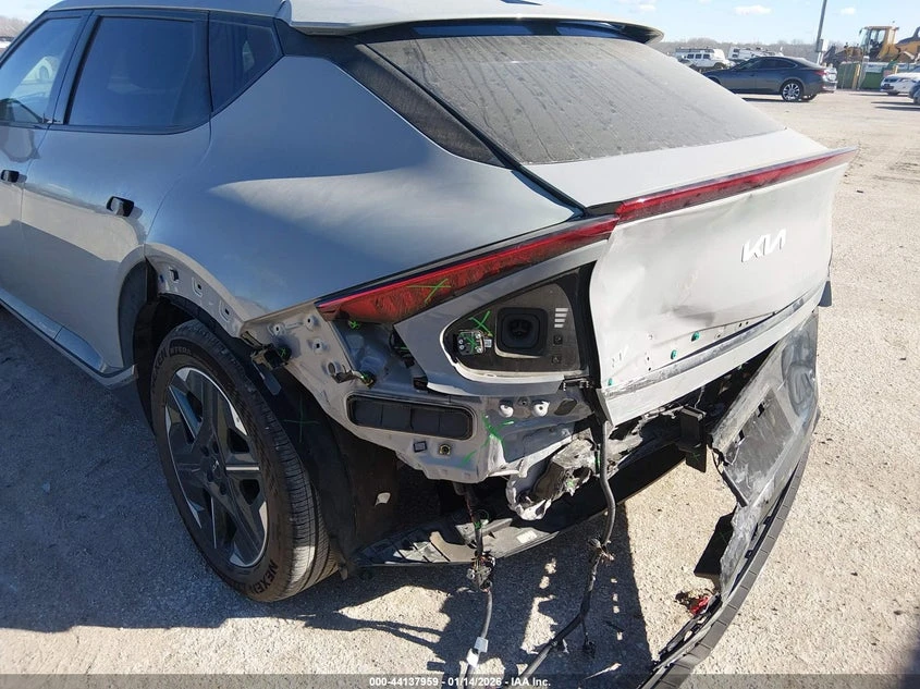 Kia EV6 Wind, снимка 6 - Автомобили и джипове - 53806253