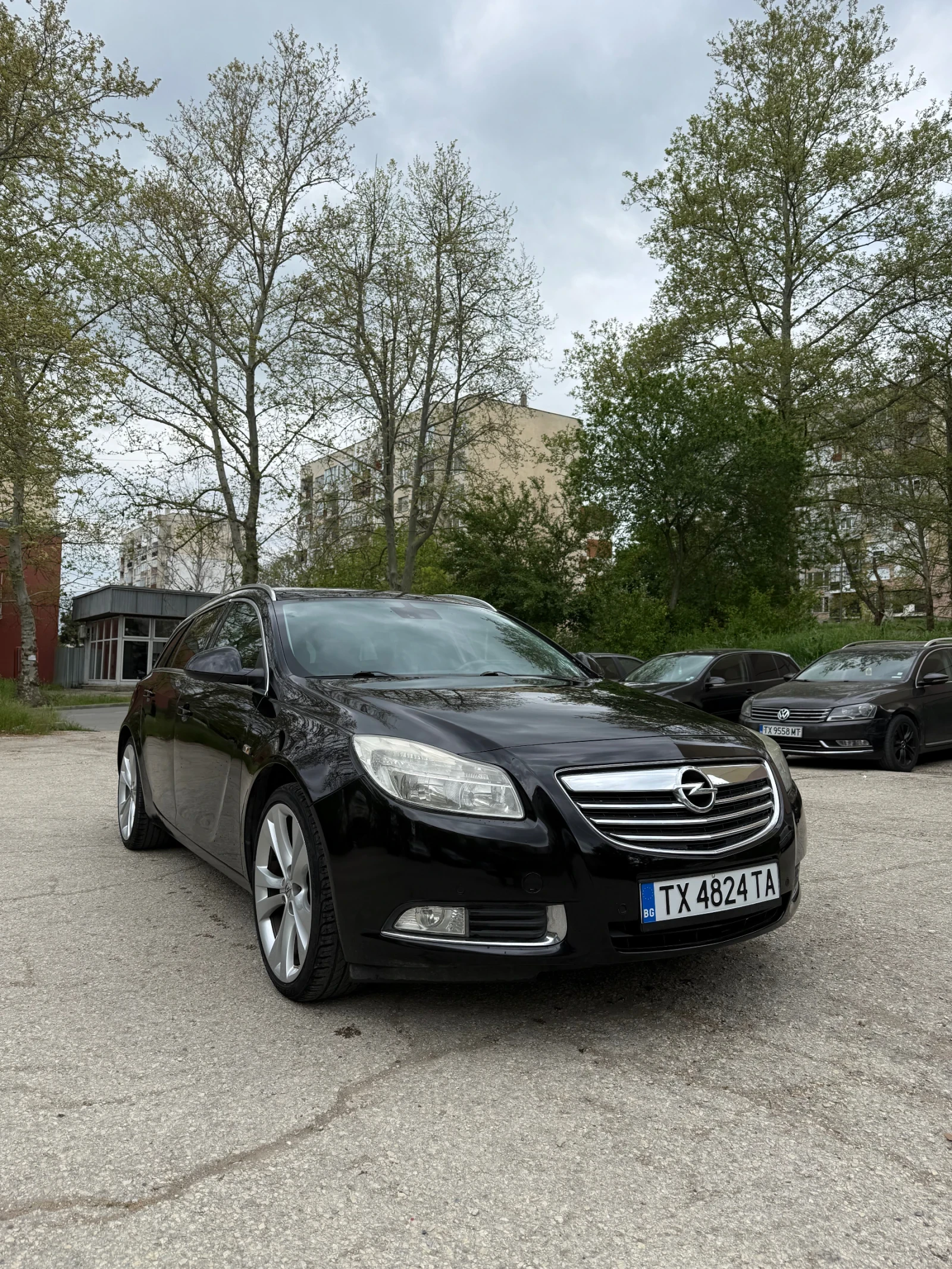 Opel Insignia 1.8, снимка 2 - Автомобили и джипове - 54772789