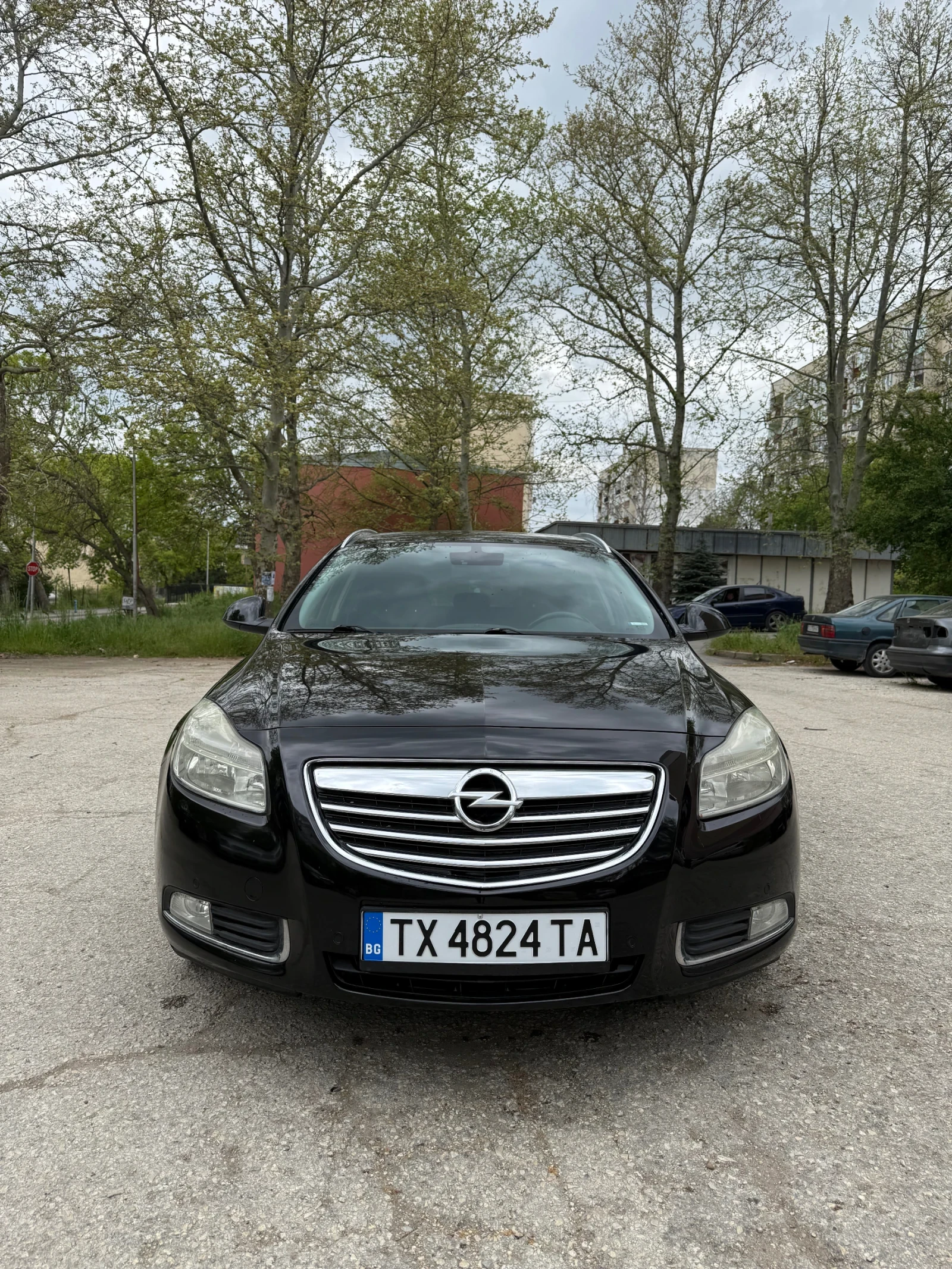 Opel Insignia 1.8, снимка 3 - Автомобили и джипове - 54772789