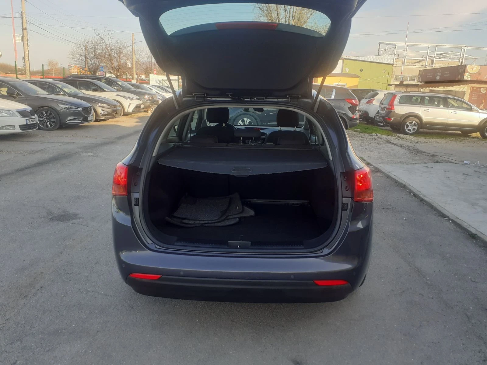 Kia Ceed 1, 4 FACE PREMIUM LED  LPG .DVD TV  KAMERA 6KC., снимка 6 - Автомобили и джипове - 54122592