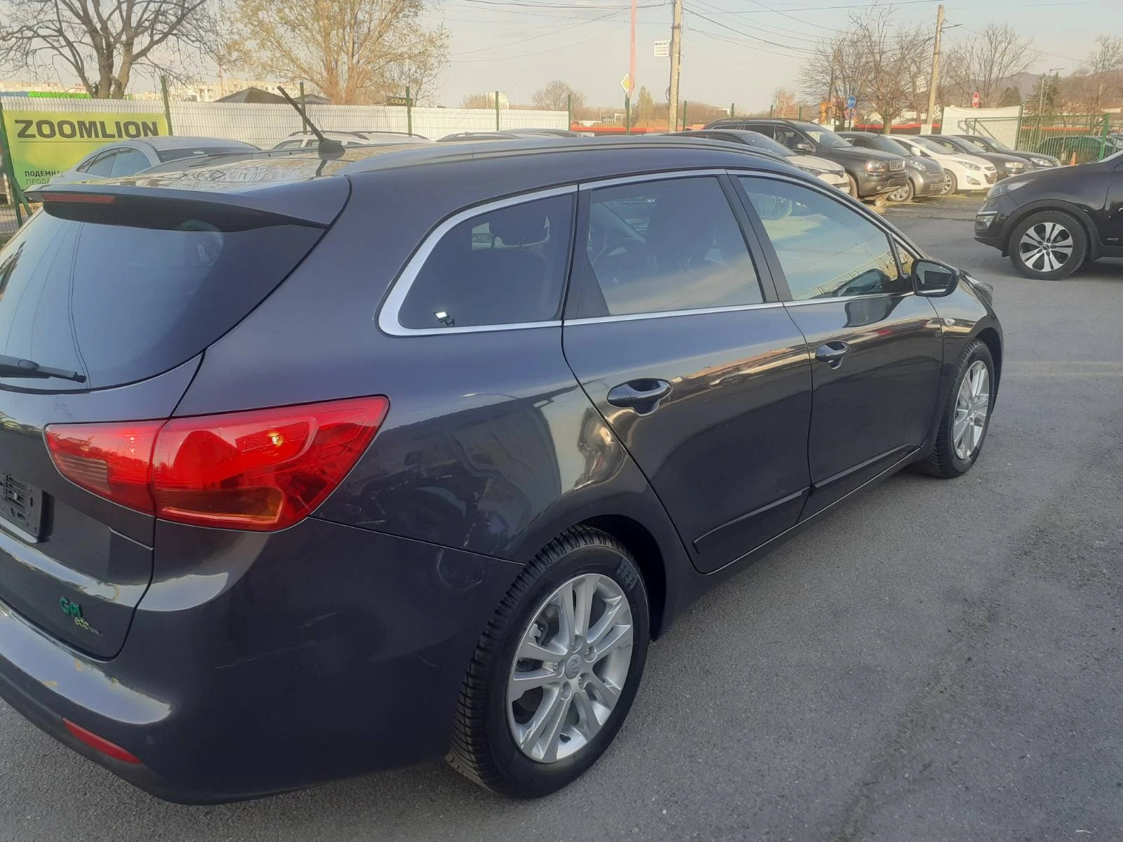 Kia Ceed 1, 4 FACE PREMIUM LED  LPG .DVD TV  KAMERA 6KC., снимка 4 - Автомобили и джипове - 54122592