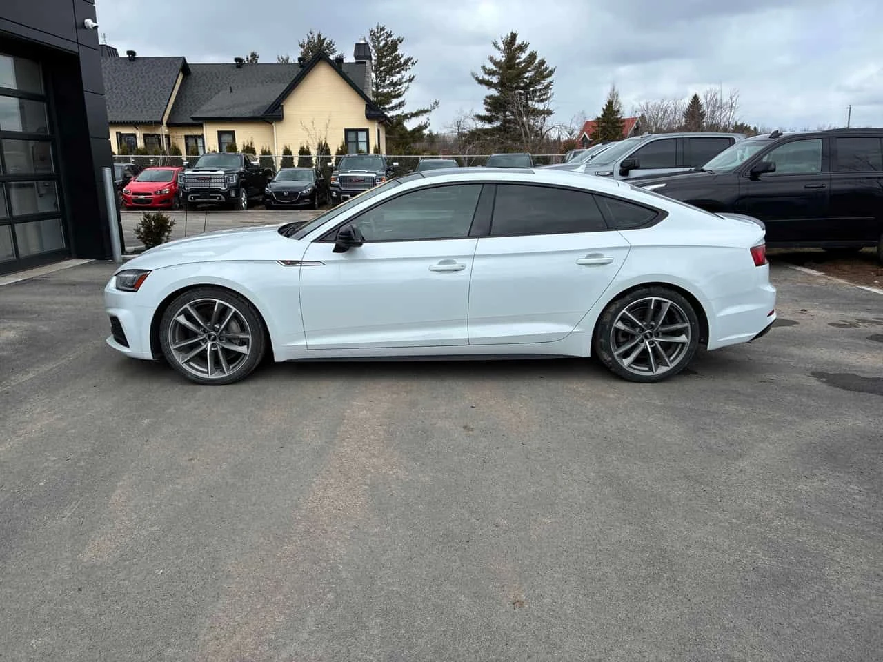 Audi A5 Technik / 360 / AMBIENT / B&O КЛИП  НА МОТОРА , снимка 2 - Автомобили и джипове - 54127028