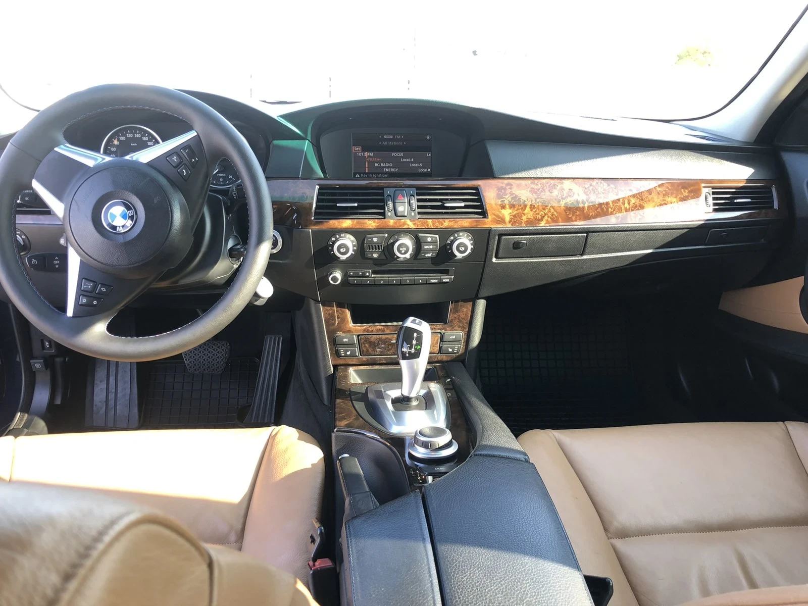 BMW 528 Facelift , снимка 10 - Автомобили и джипове - 54150655