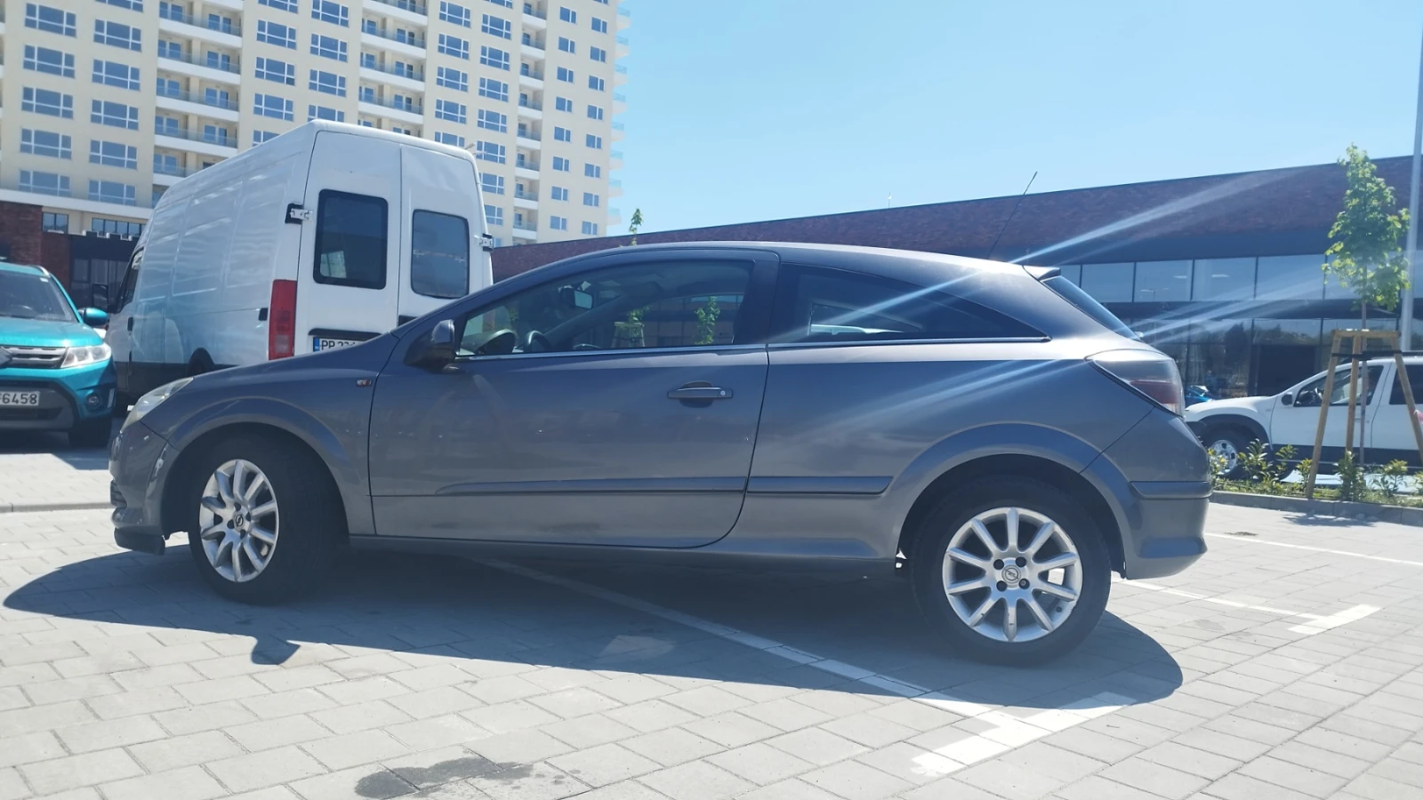 Opel Astra H, снимка 3 - Автомобили и джипове - 54367599