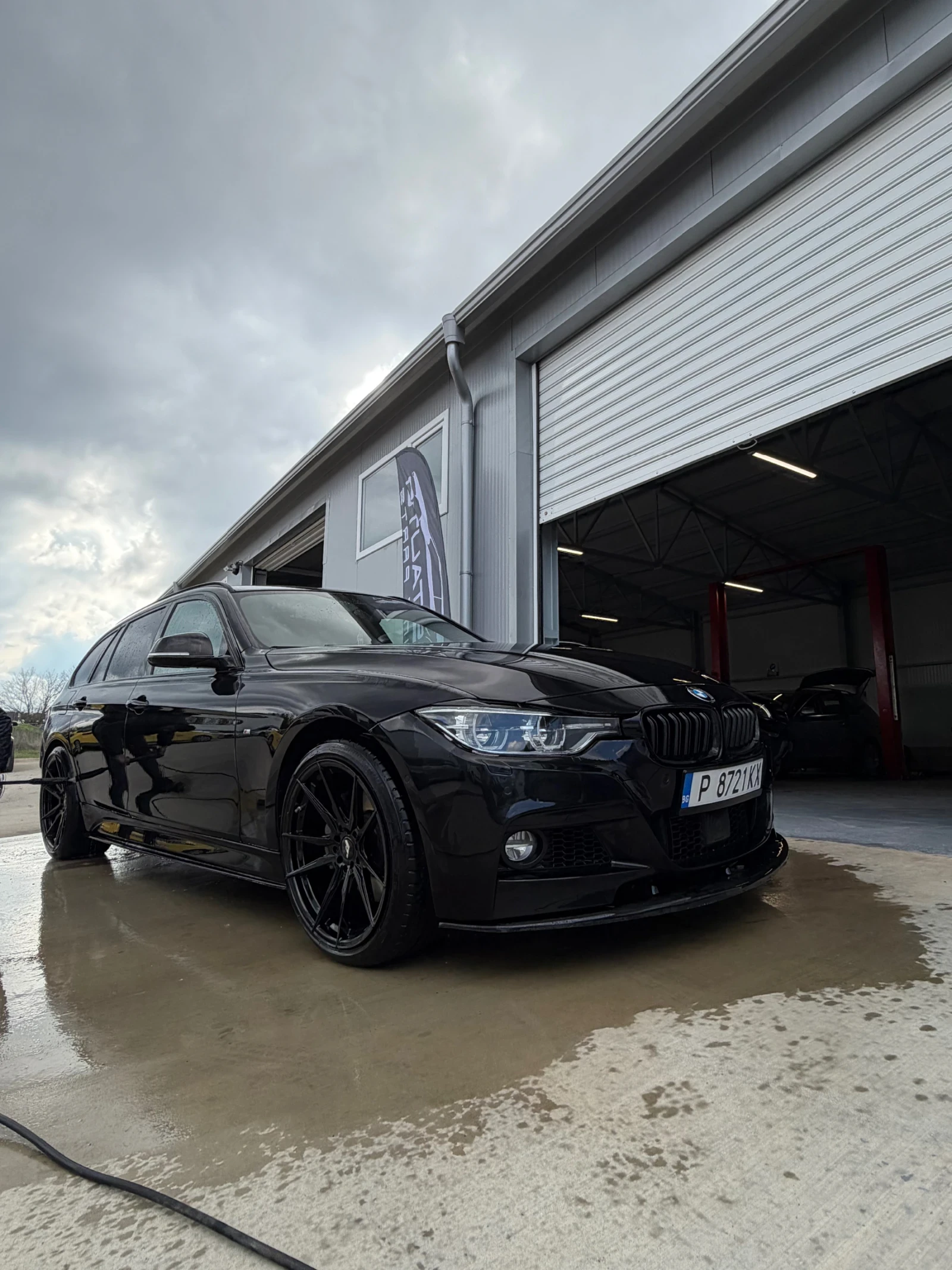 BMW 335 Xdrive Individiual, снимка 3 - Автомобили и джипове - 54632439