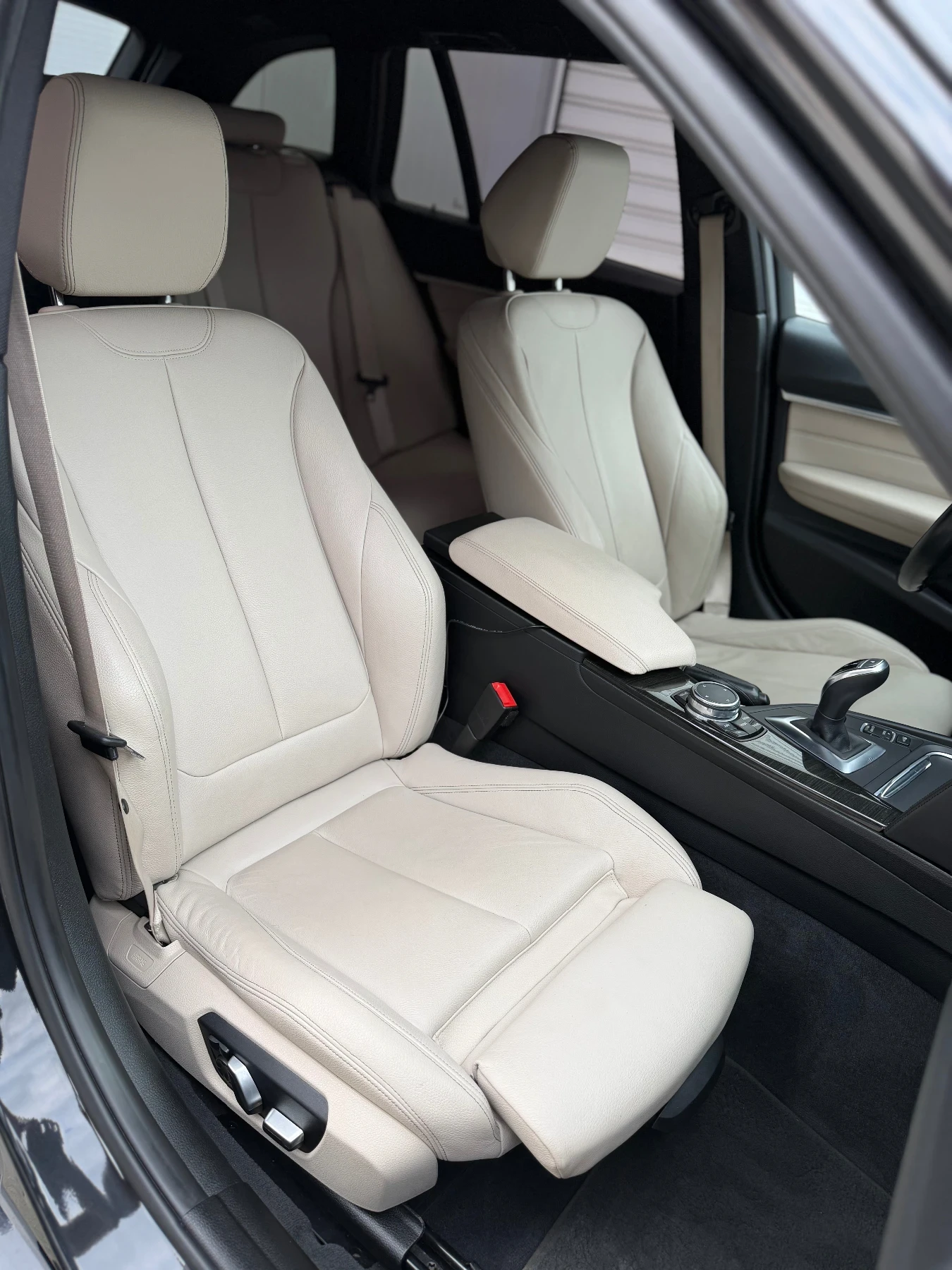 BMW 335 Xdrive Individiual, снимка 7 - Автомобили и джипове - 54632439