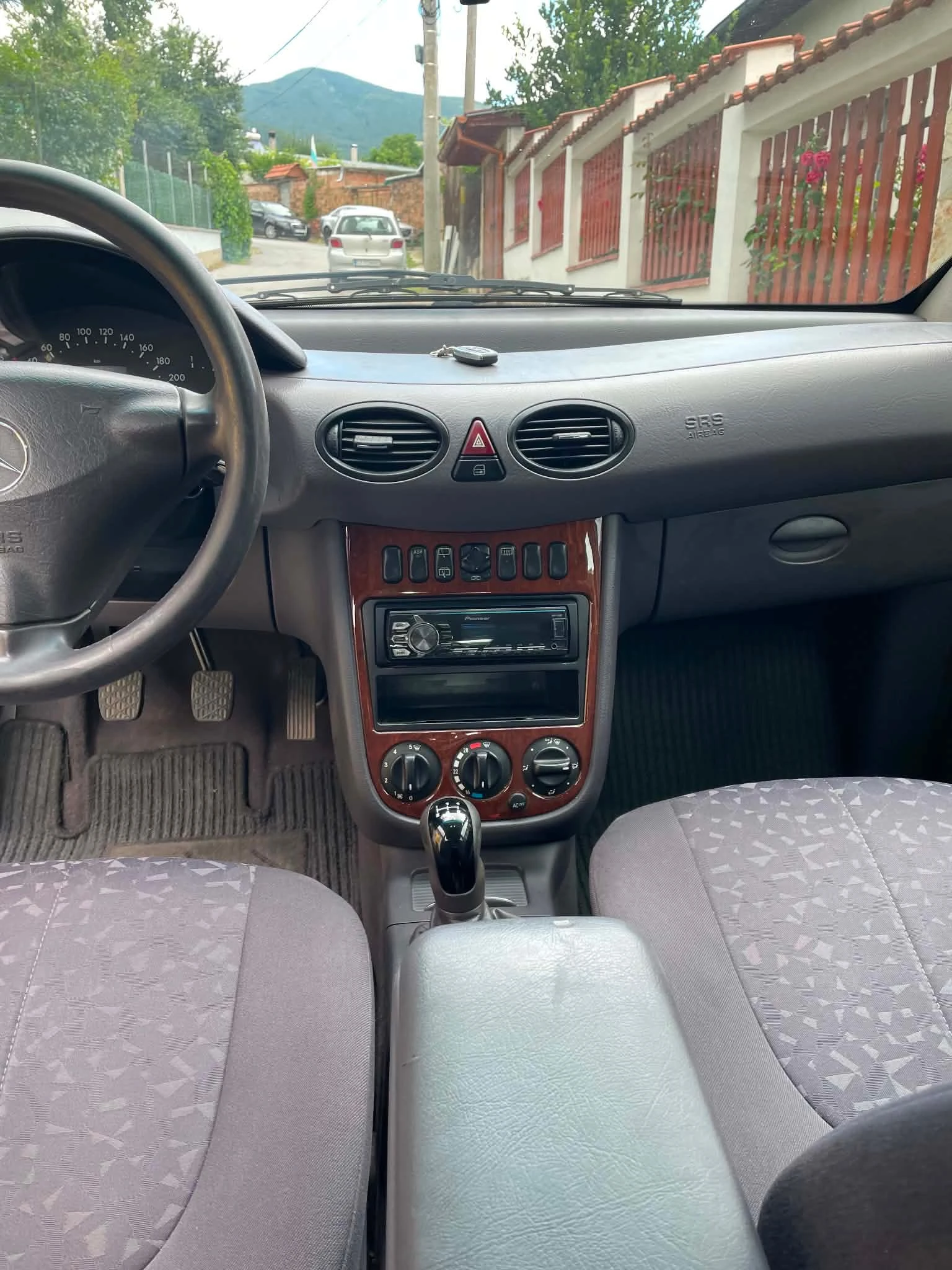 Mercedes-Benz A 140, снимка 8 - Автомобили и джипове - 55166437