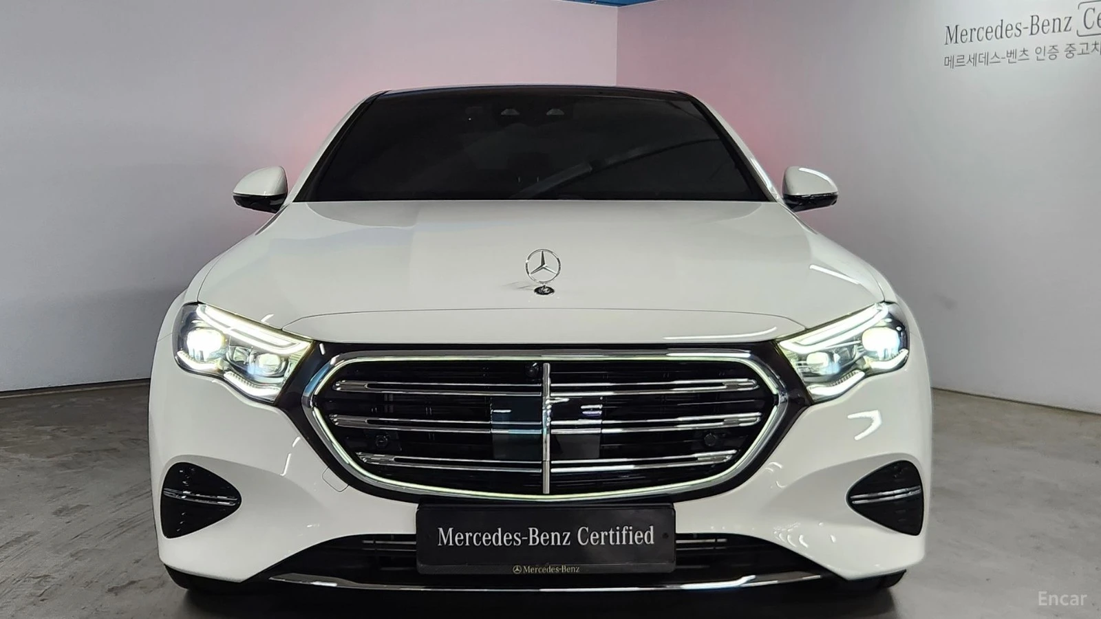Mercedes-Benz E 450 4MATIC* HUD* 360* КОЖА* НАВИ* ПАНО* ОБДУХВ, снимка 3 - Автомобили и джипове - 55421606