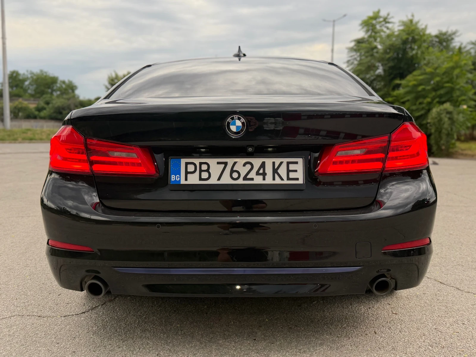 BMW 530E Серв.история хибрид топ, снимка 10 - Автомобили и джипове - 55510357