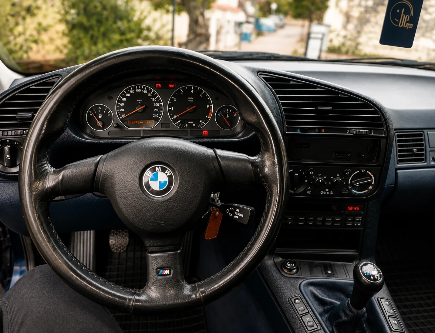 BMW 320 M50B20, снимка 5 - Автомобили и джипове - 55570585