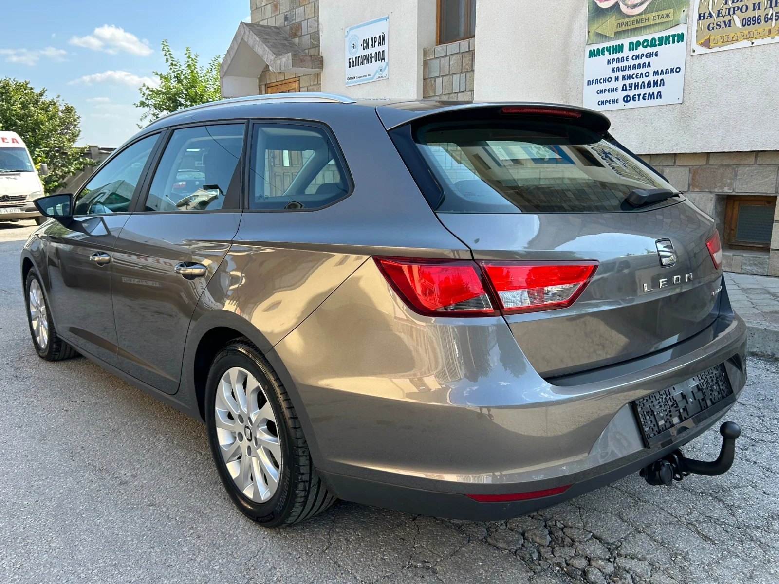 Seat Leon 1.6TDI * НАВИ* ЕВРО 5* , снимка 5 - Автомобили и джипове - 55644919
