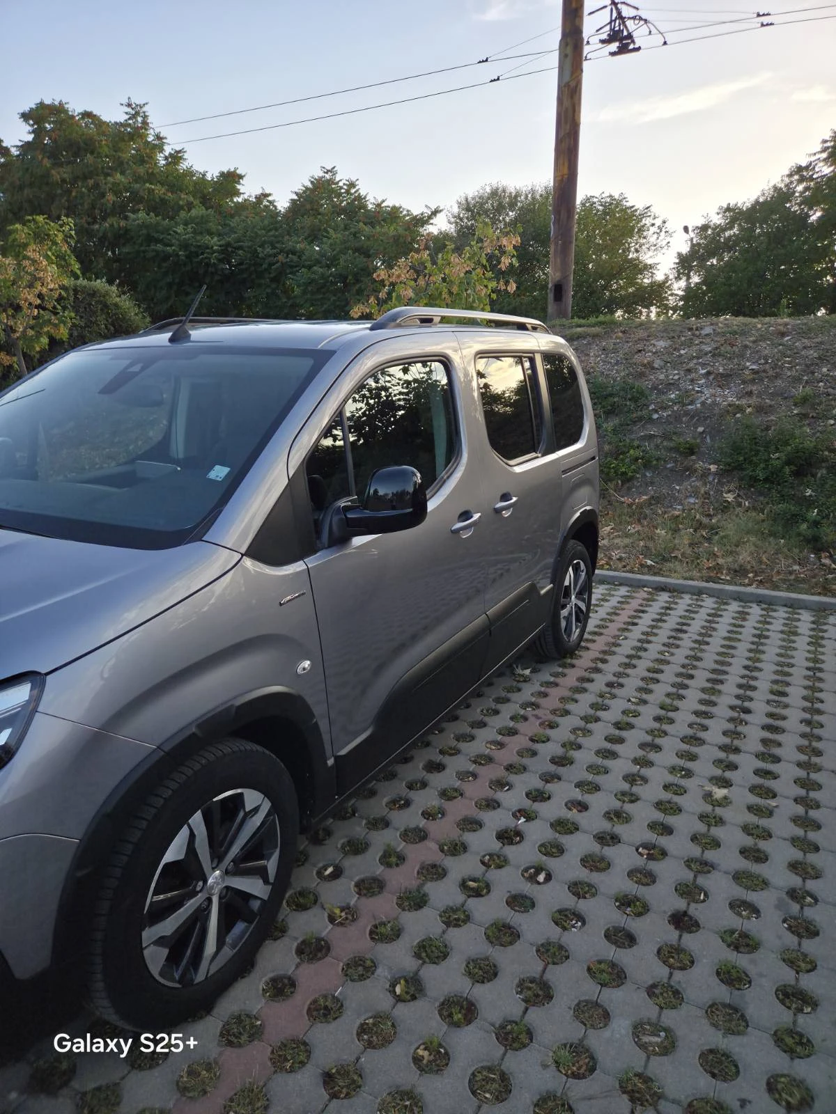 Peugeot Rifter GT Line , снимка 13 - Автомобили и джипове - 56119091