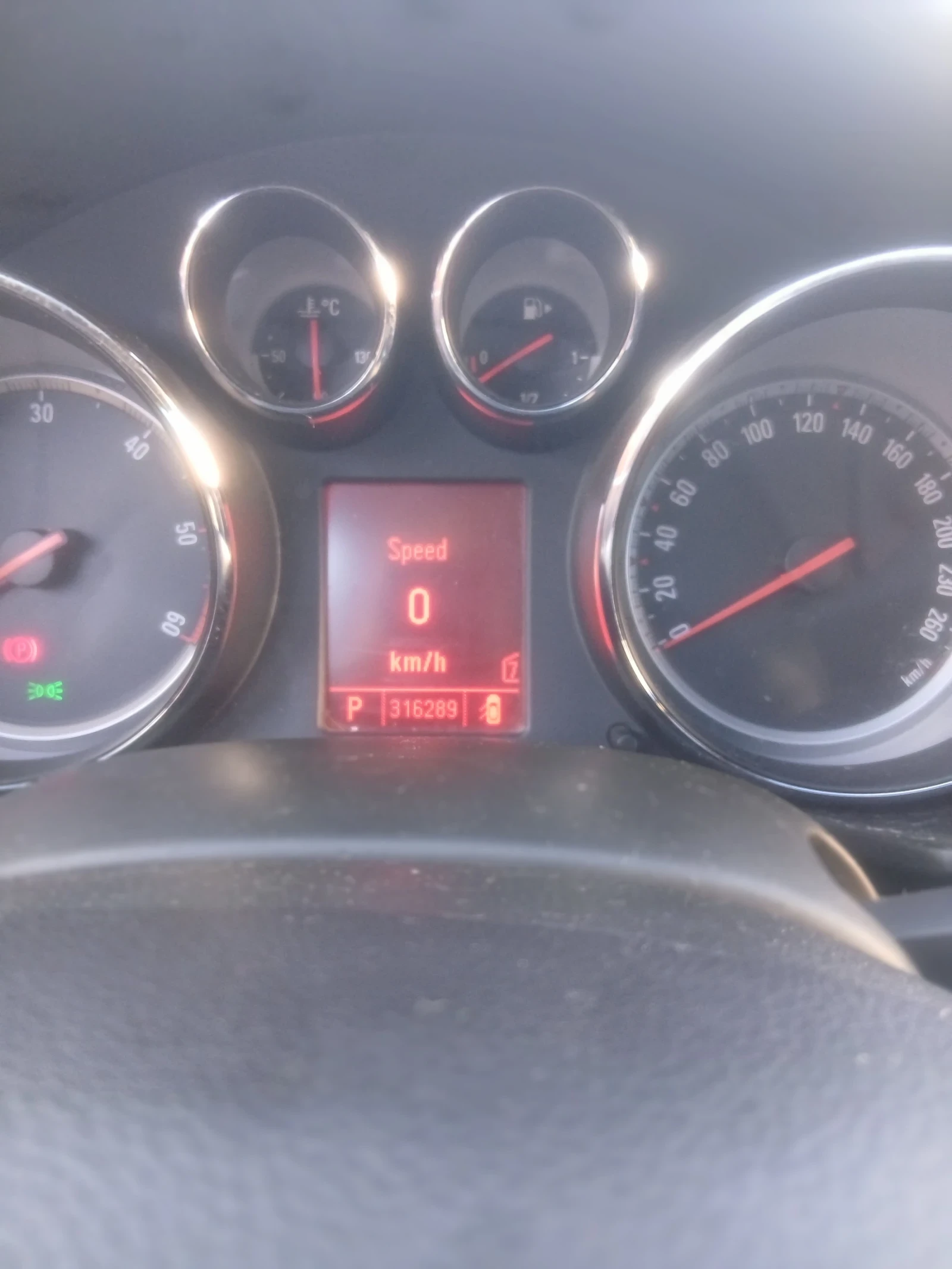 Opel Insignia, снимка 10 - Автомобили и джипове - 56310590