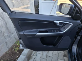 Volvo XC60 2.4D5 4x4, снимка 9