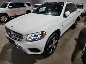 Mercedes-Benz GLC Бяла перла* обдух* пано* keyless go* м.точка* амби, снимка 2