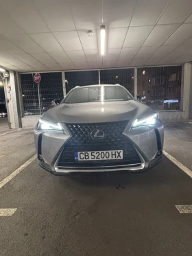 Lexus UX 250h hybrid 4x4, снимка 8